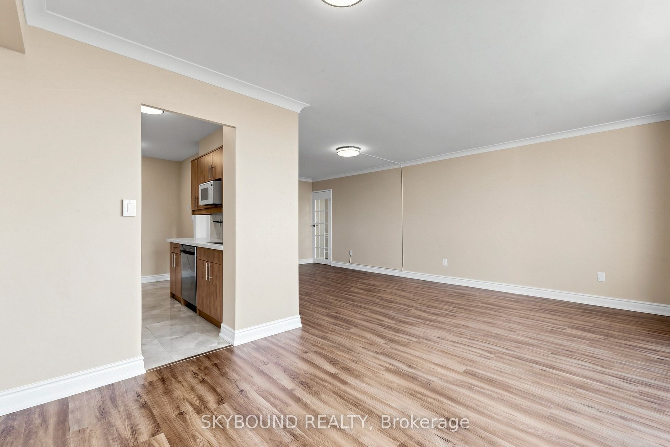 1 Massey Square 1710 Property Photo 12