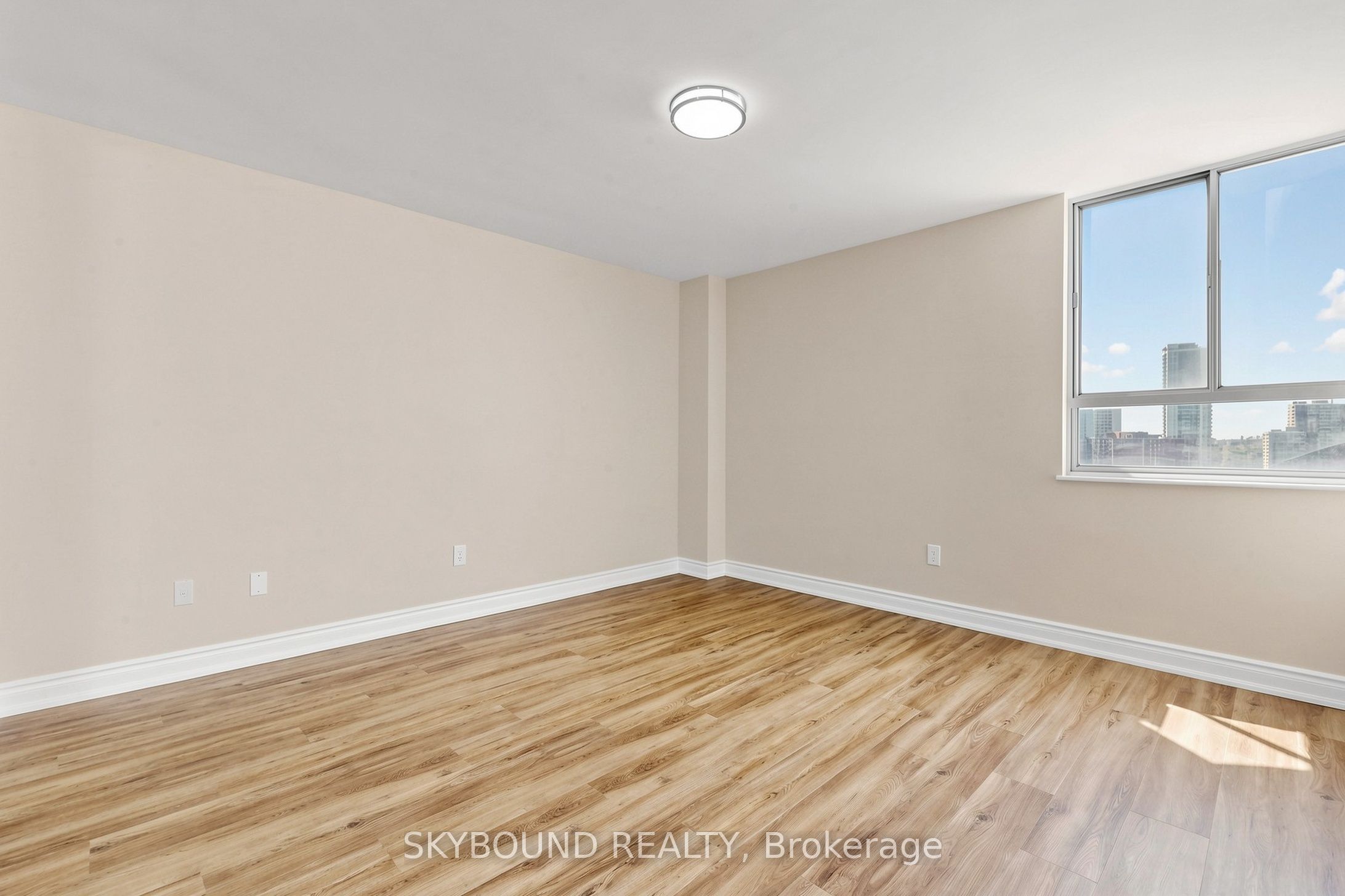 1 Massey Square 1710 Property Photo 18