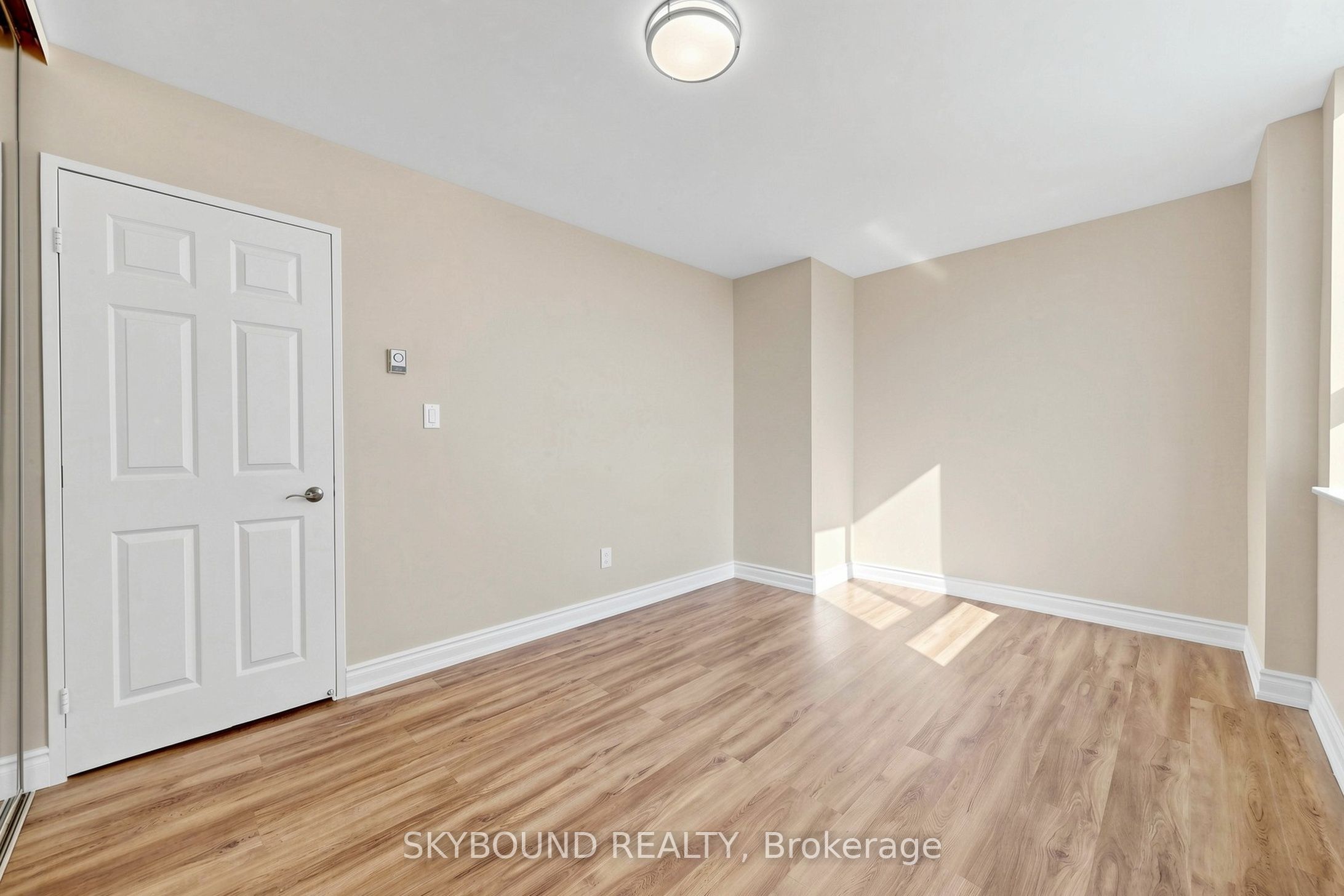 1 Massey Square 1710 Property Photo 21