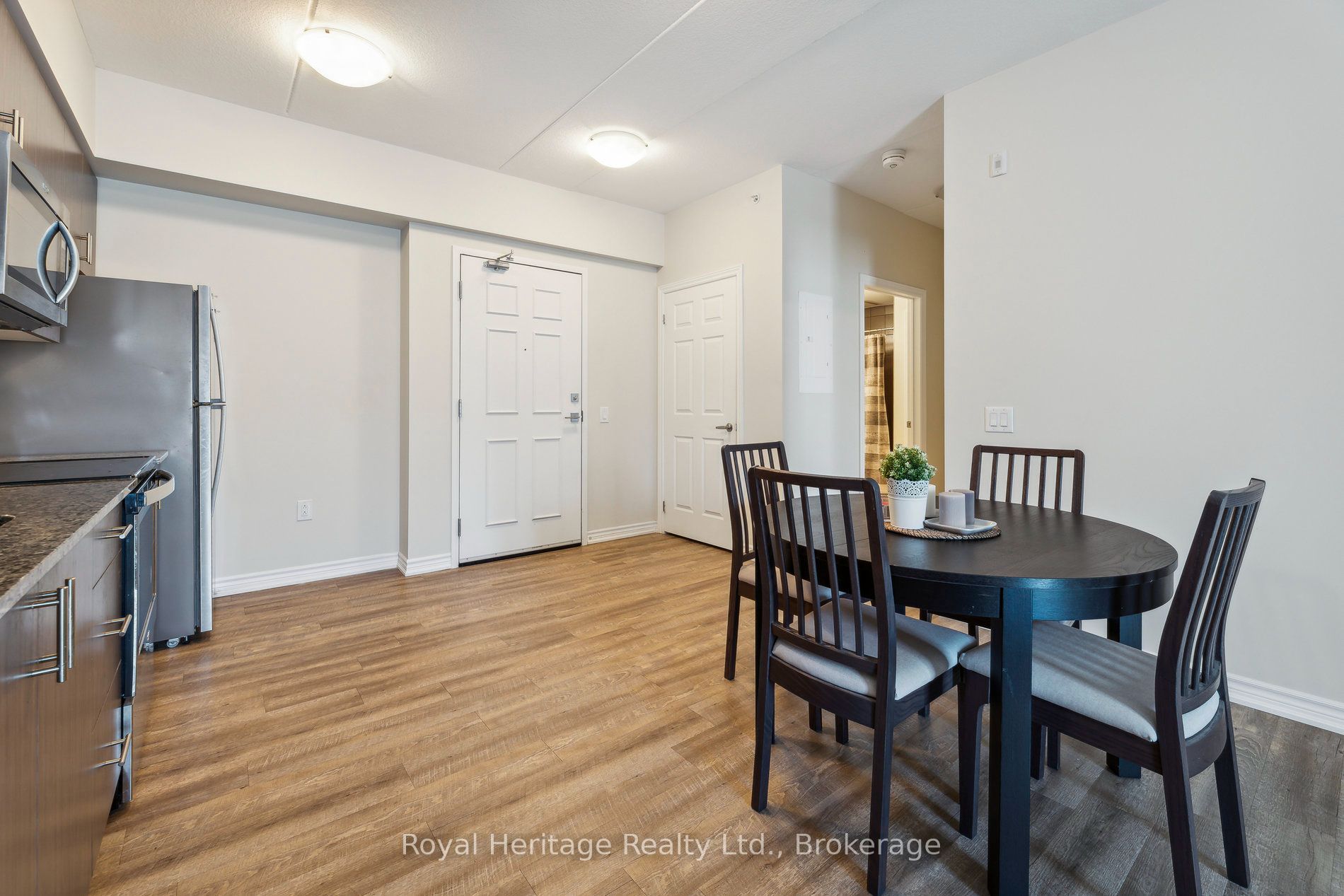 290 Liberty Street N 215 Property Photo 5
