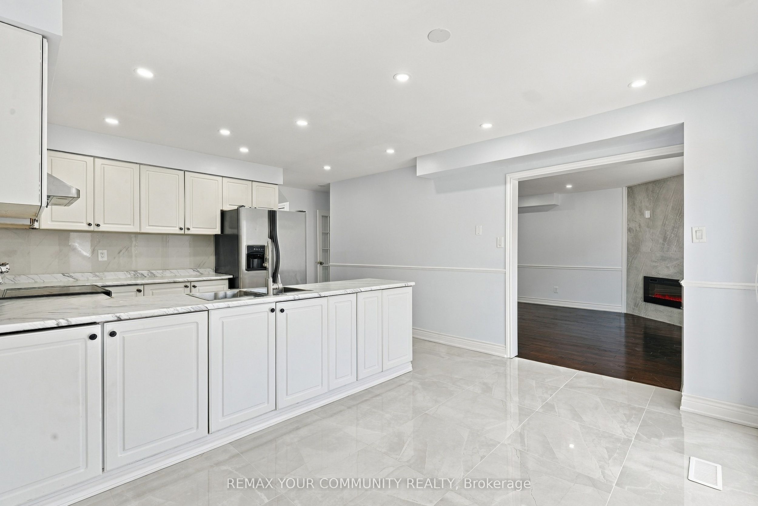 205 Hupfield Trail Property Photo 15