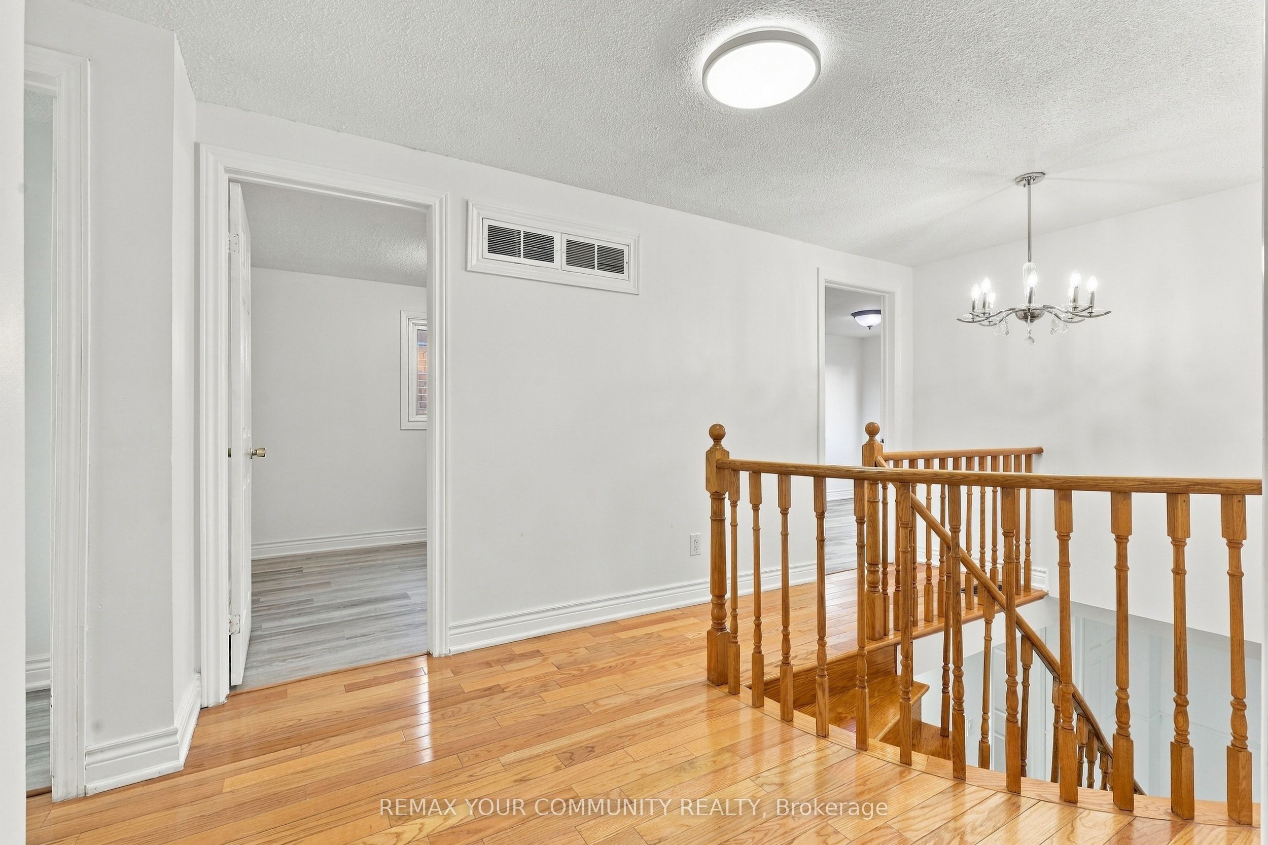 205 Hupfield Trail Property Photo 19