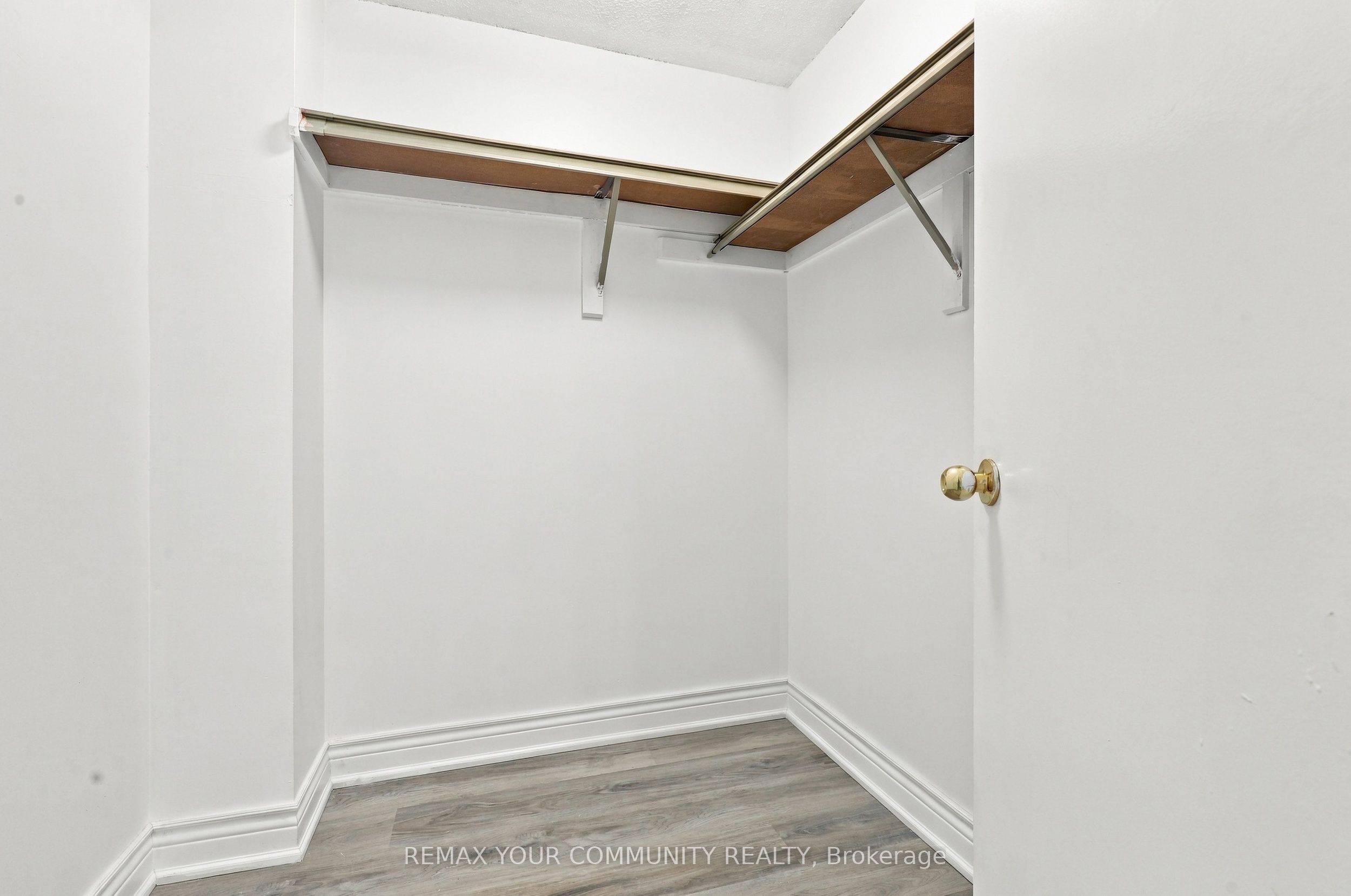 205 Hupfield Trail Property Photo 25