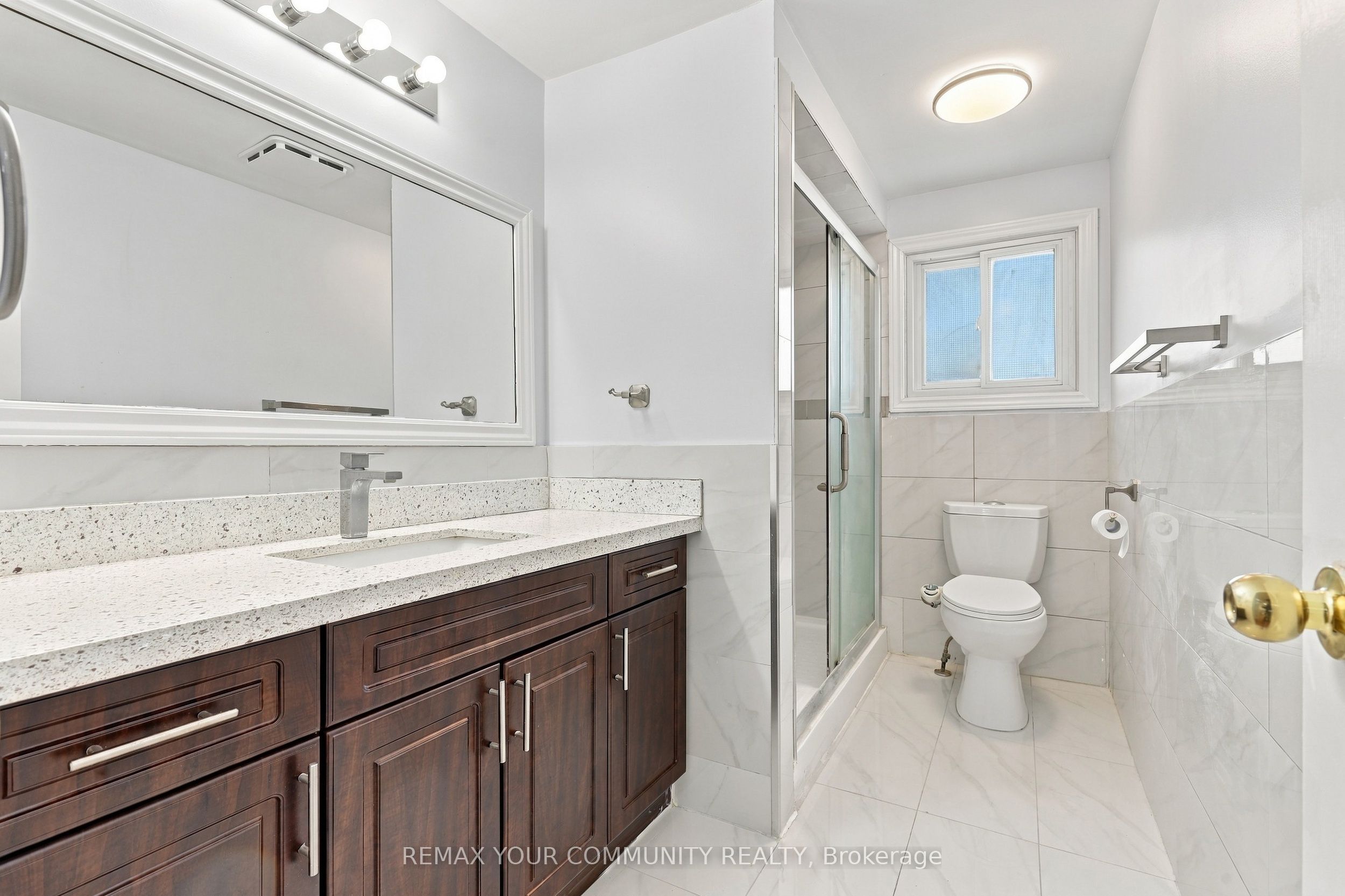 205 Hupfield Trail Property Photo 27