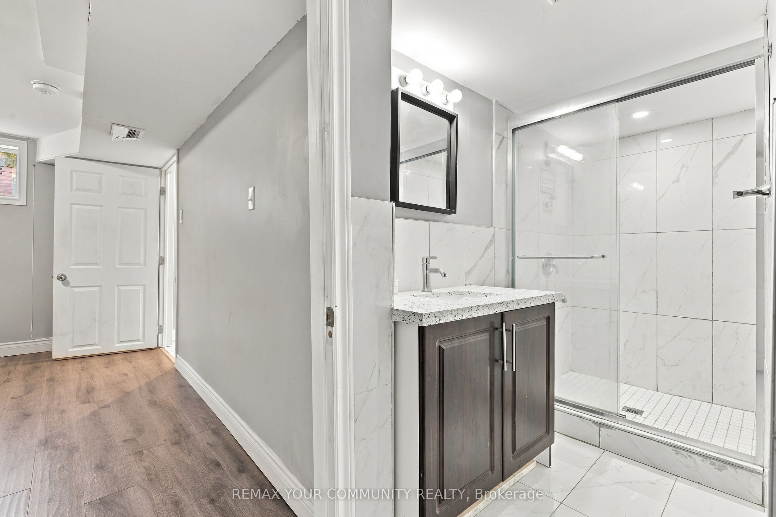 205 Hupfield Trail Property Photo 40
