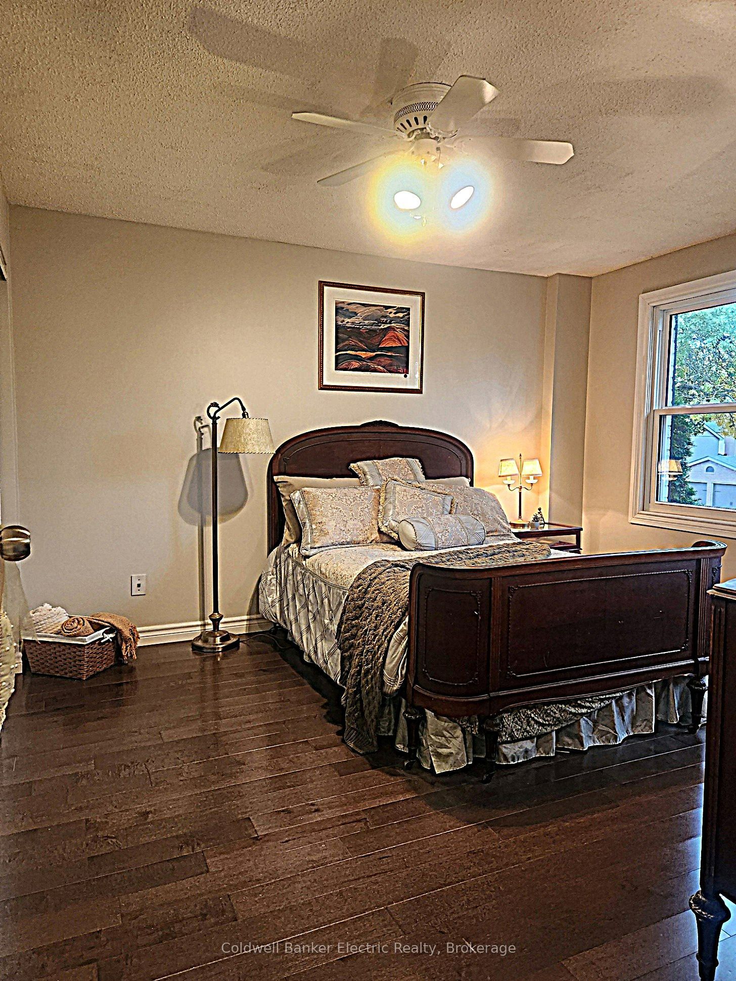 1007 Moorelands Crescent Property Photo 30