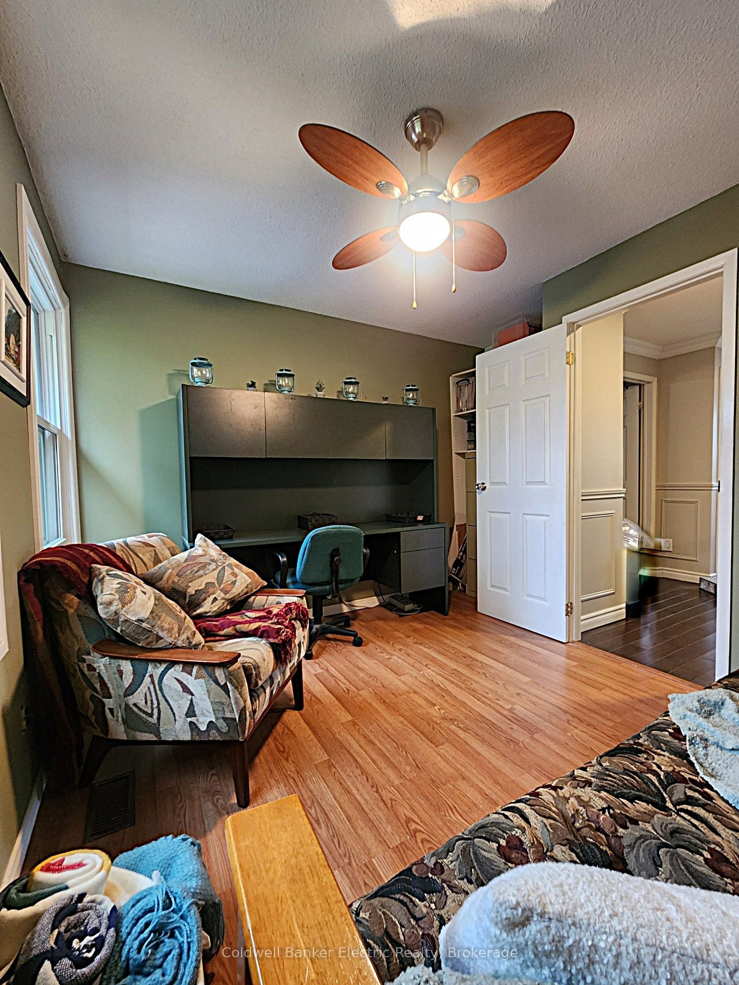 1007 Moorelands Crescent Property Photo 35