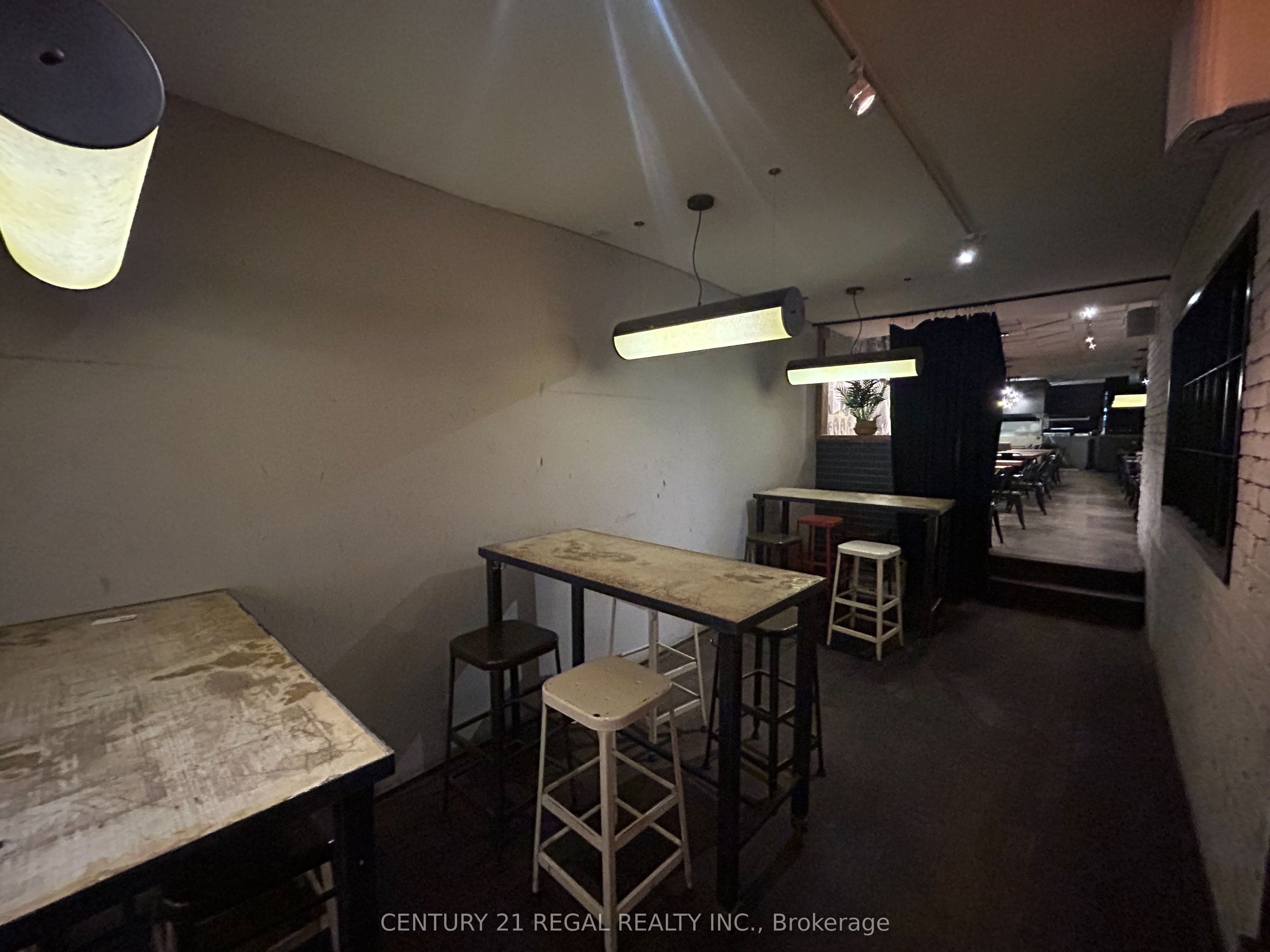 780 Queen Street E Property Photo 7