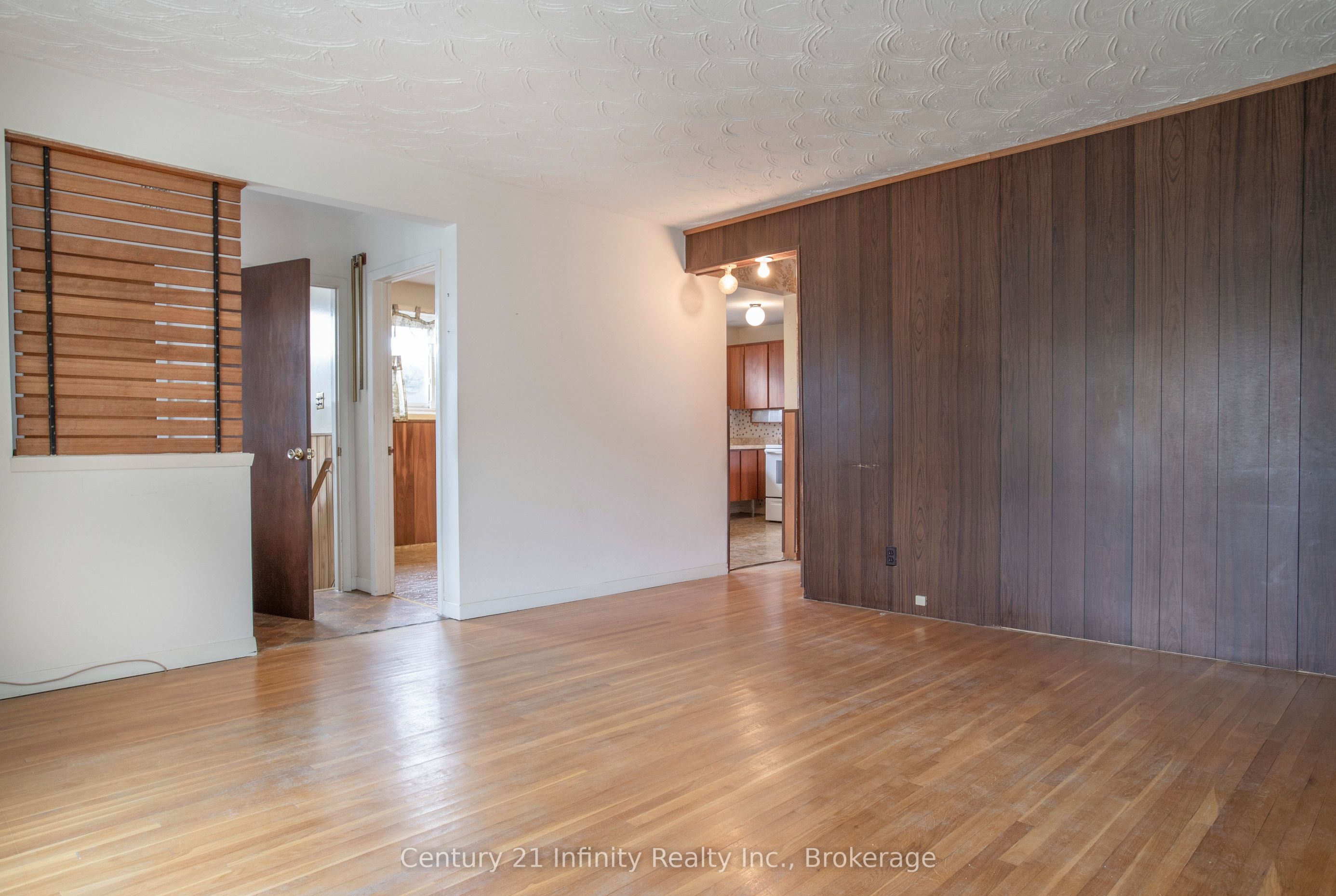 879 Antonio Street Property Photo 10