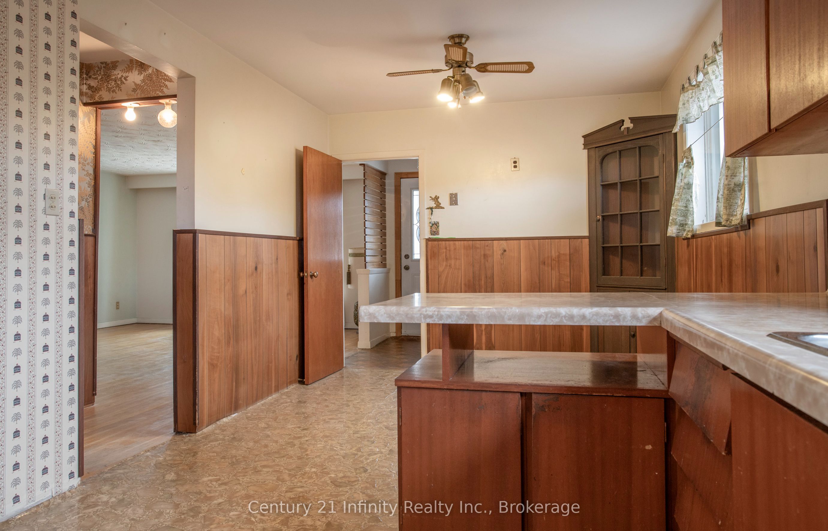 879 Antonio Street Property Photo 14