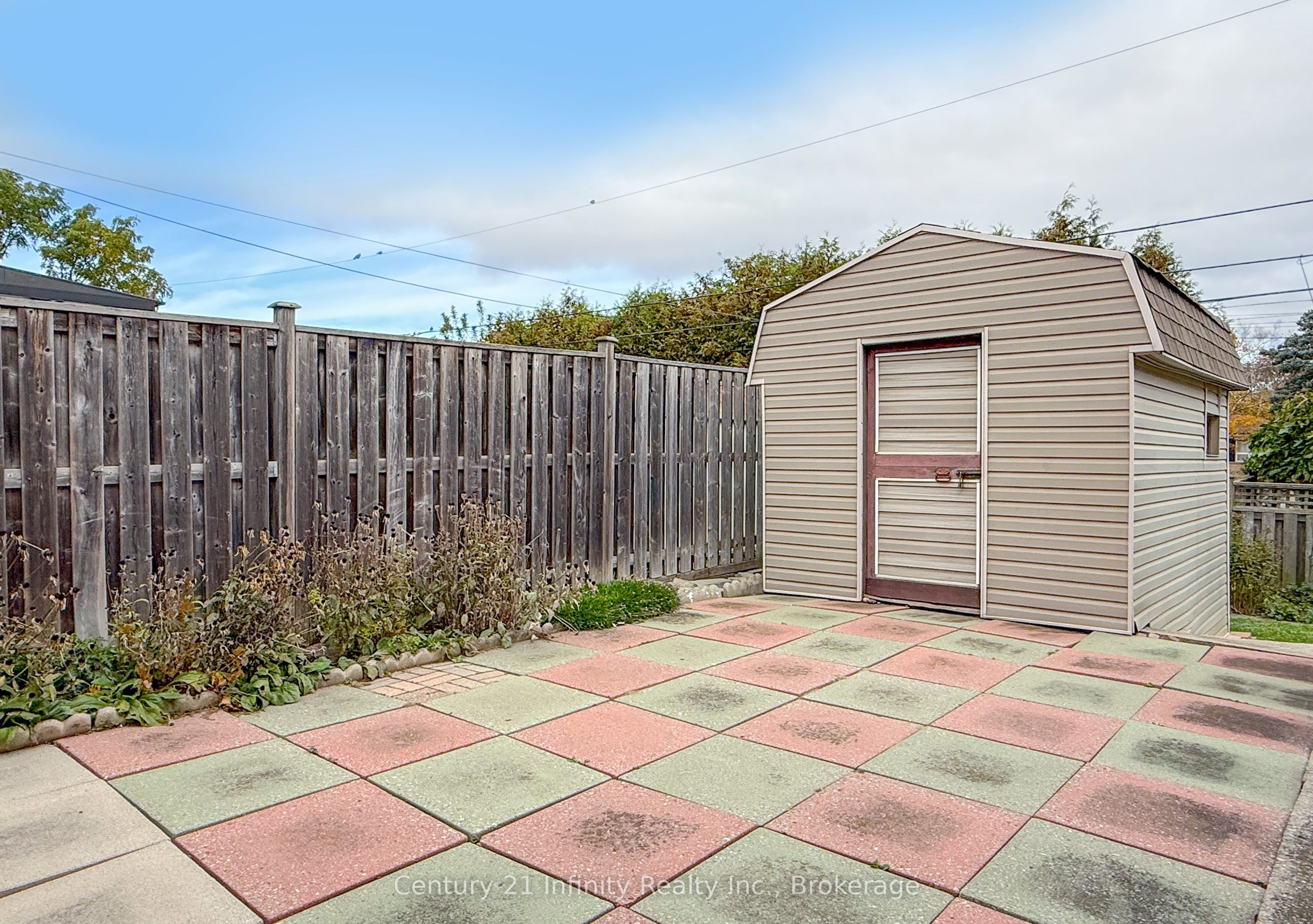 879 Antonio Street Property Photo 33