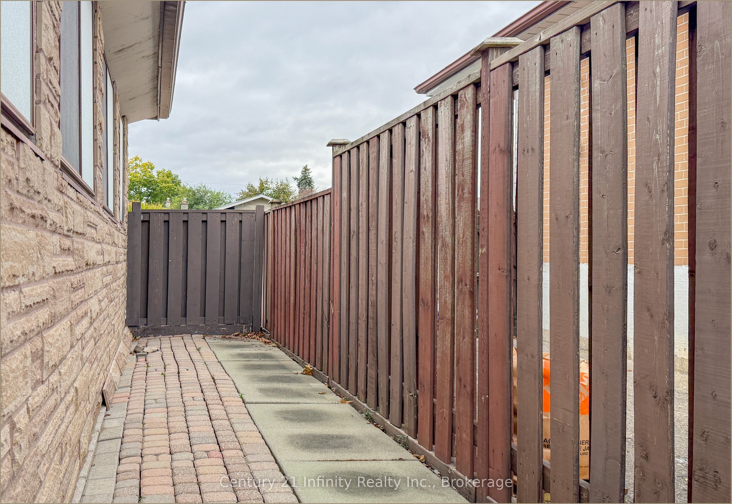 879 Antonio Street Property Photo 34
