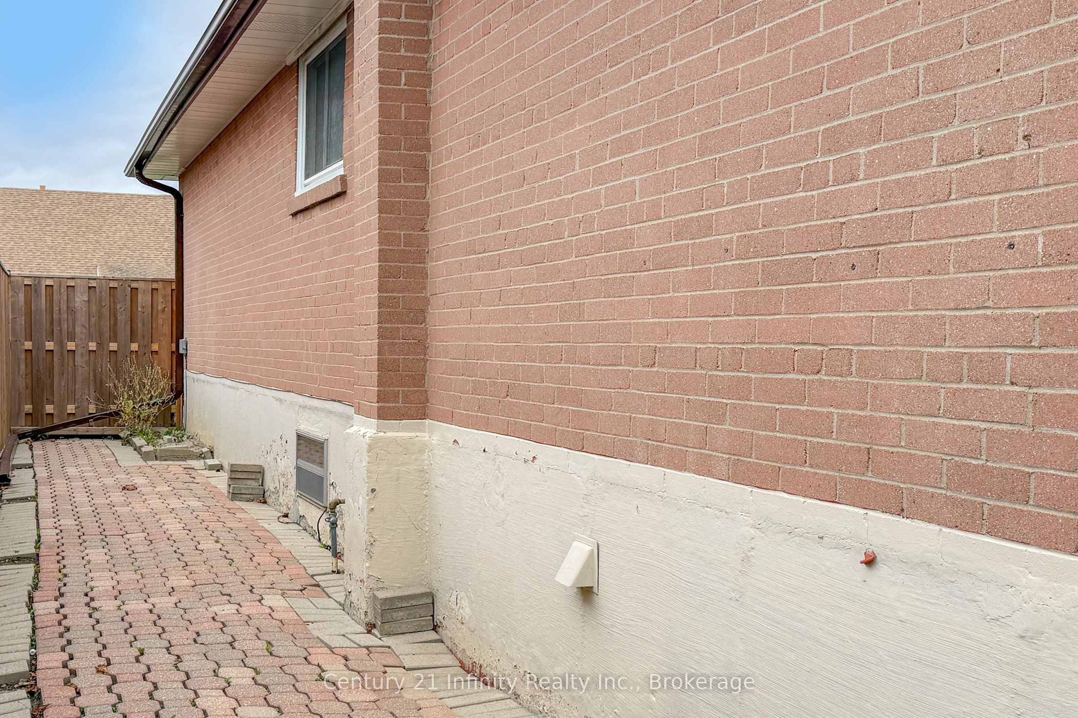 879 Antonio Street Property Photo 35