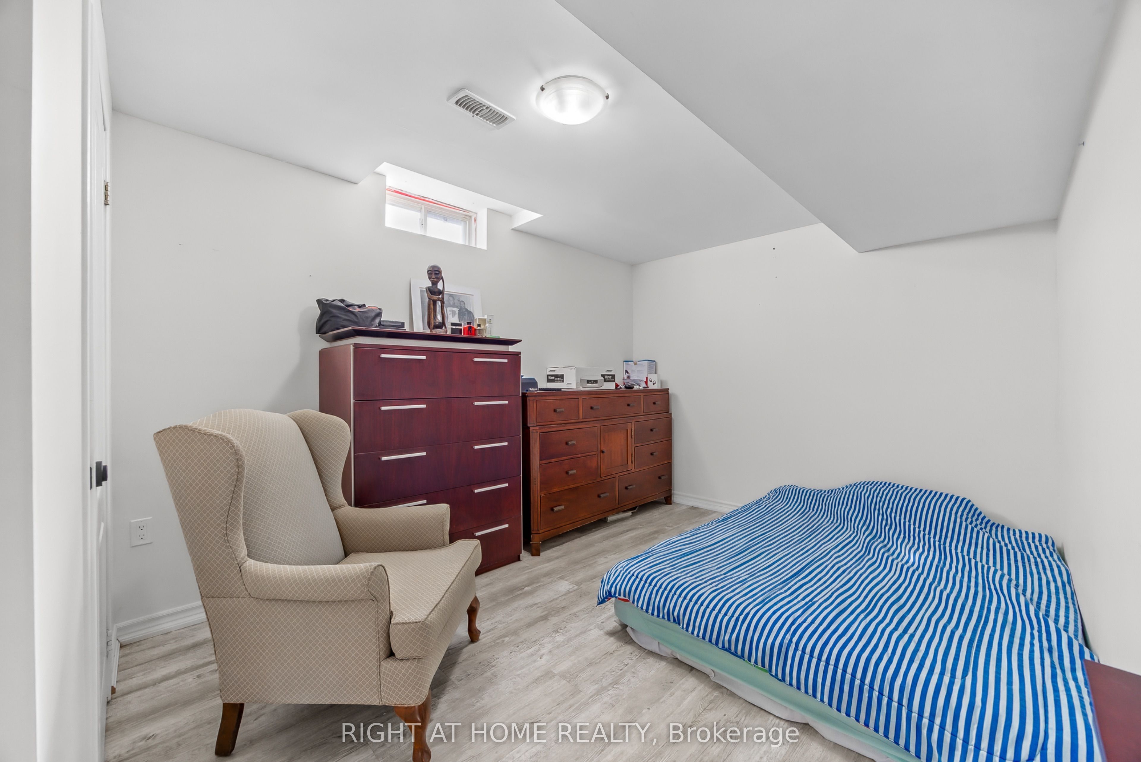7 Urwin Street Property Photo 42