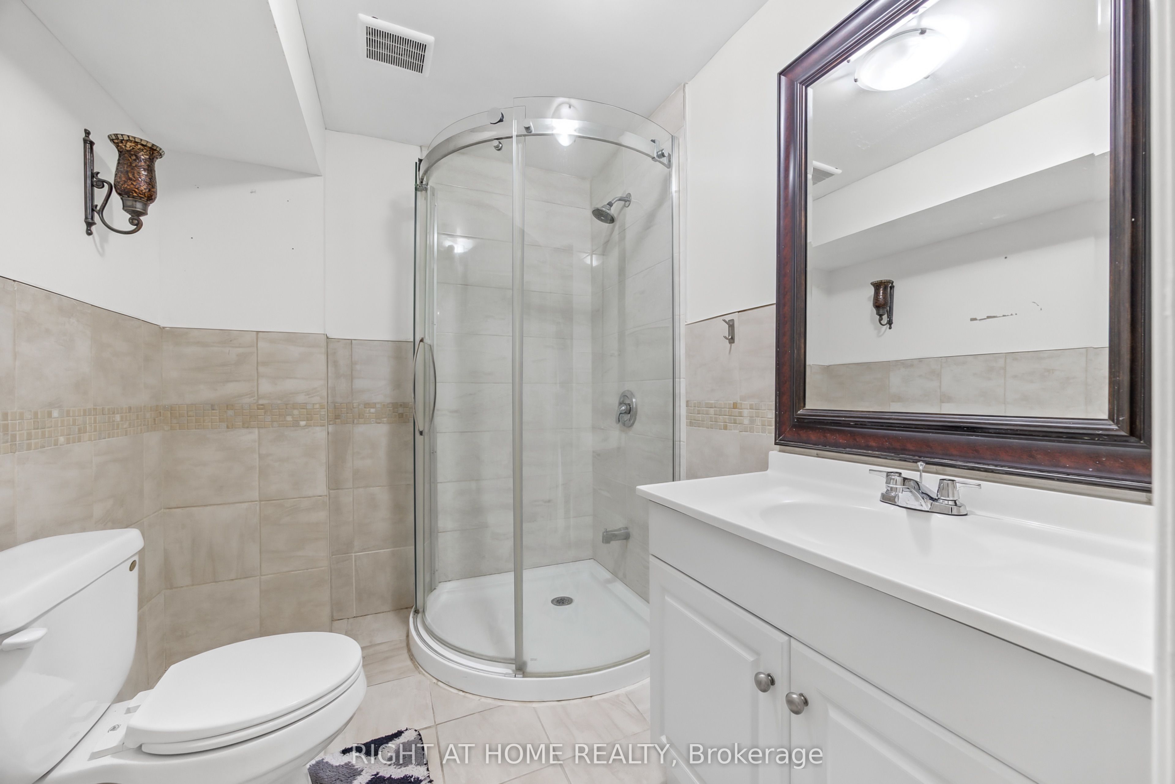 7 Urwin Street Property Photo 43