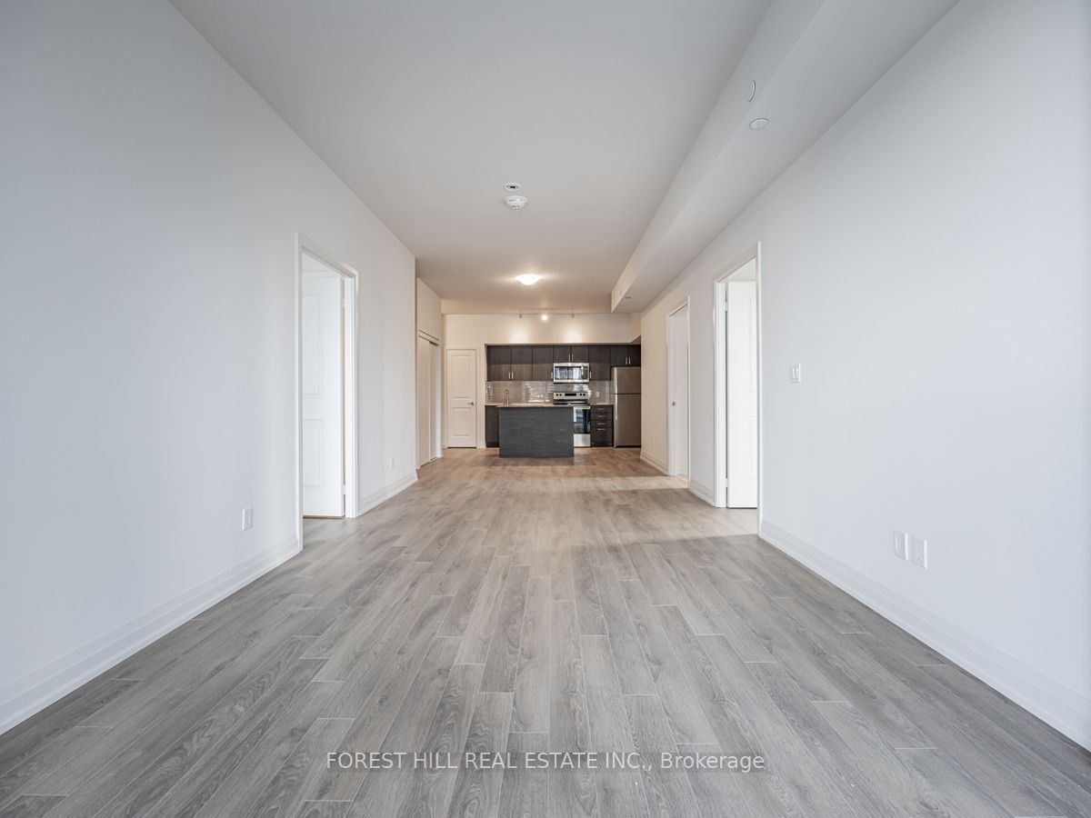10 Meadowglen Place 401 Property Photo 12
