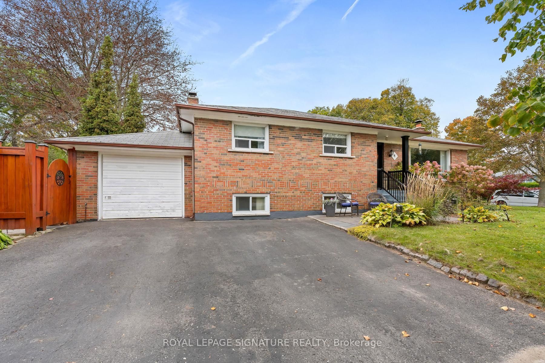 4 Moss Street Property Photo 2