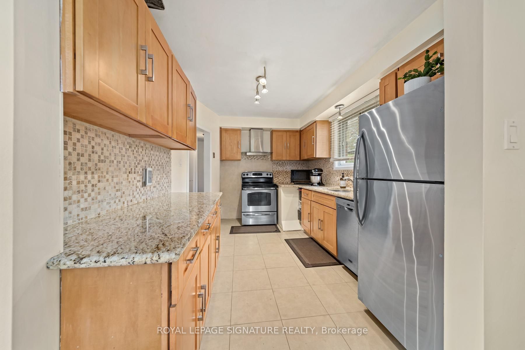 4 Moss Street Property Photo 9