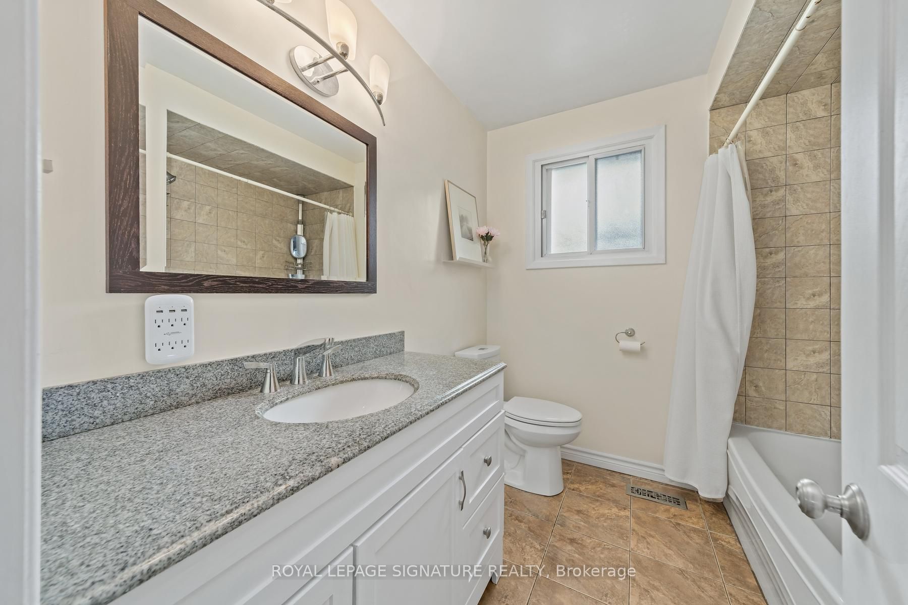 4 Moss Street Property Photo 15