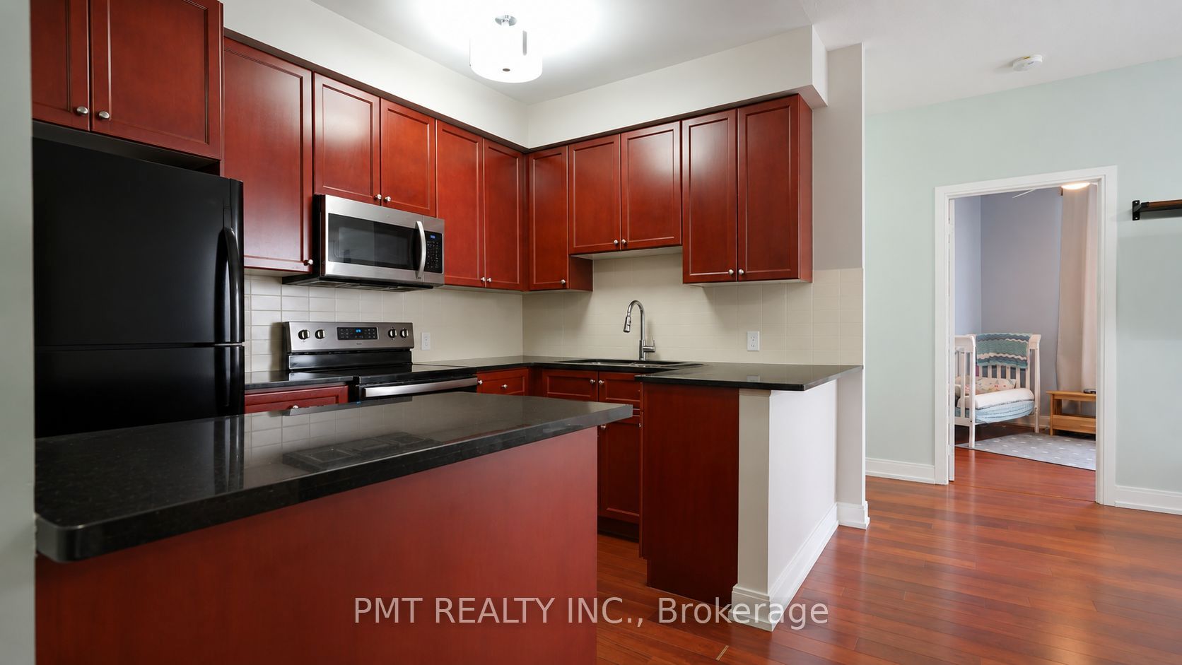 125 Village Green Square 309 Property Photo 3