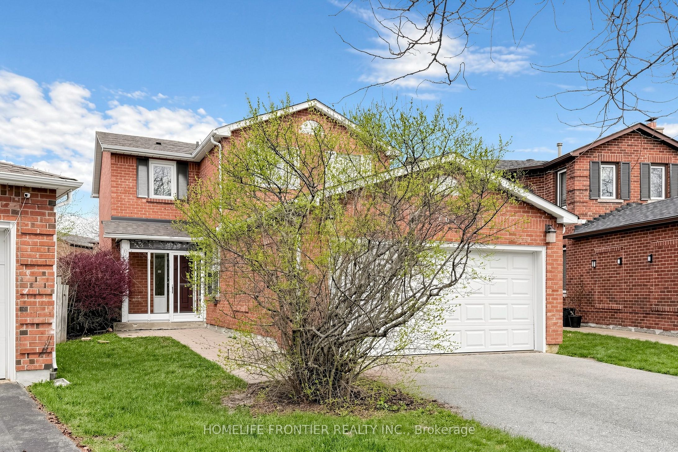 165 Frank Rivers Drive N Property Photo 3