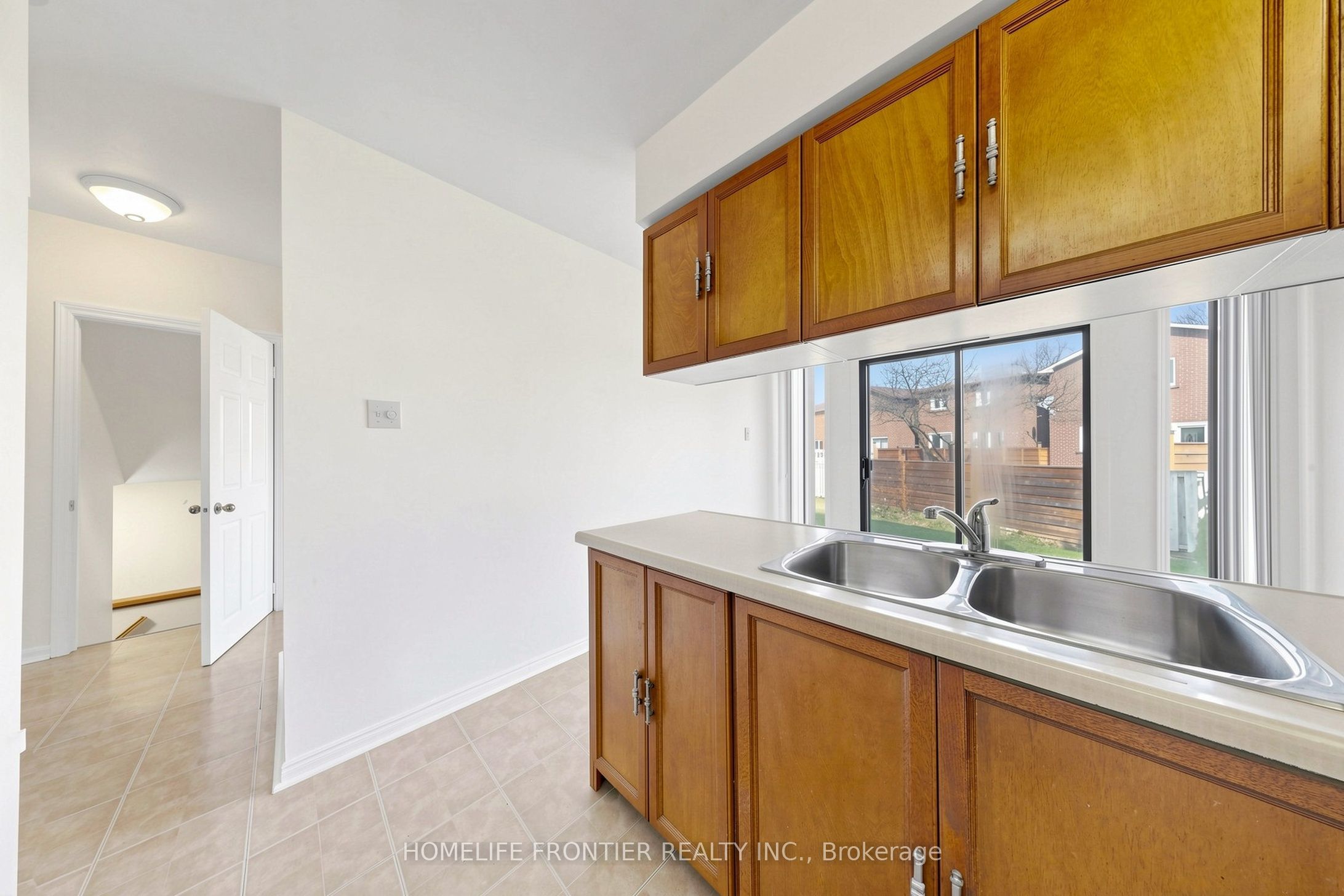 165 Frank Rivers Drive N Property Photo 15