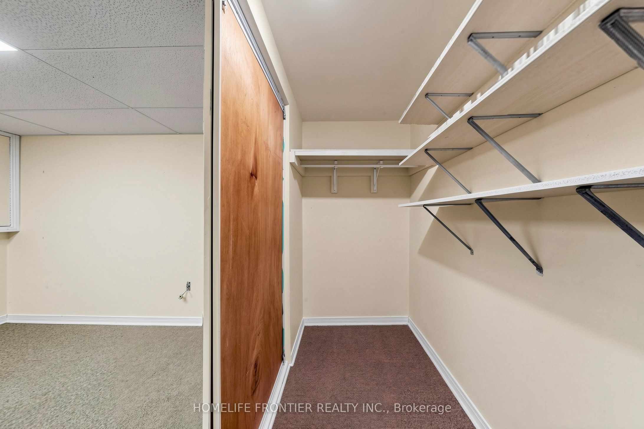 165 Frank Rivers Drive N Property Photo 36