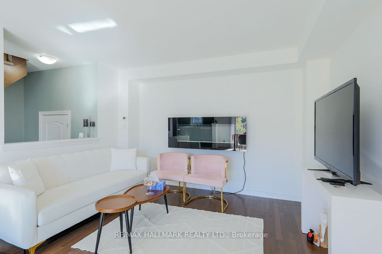 60 Nearco Crescent Property Photo 4