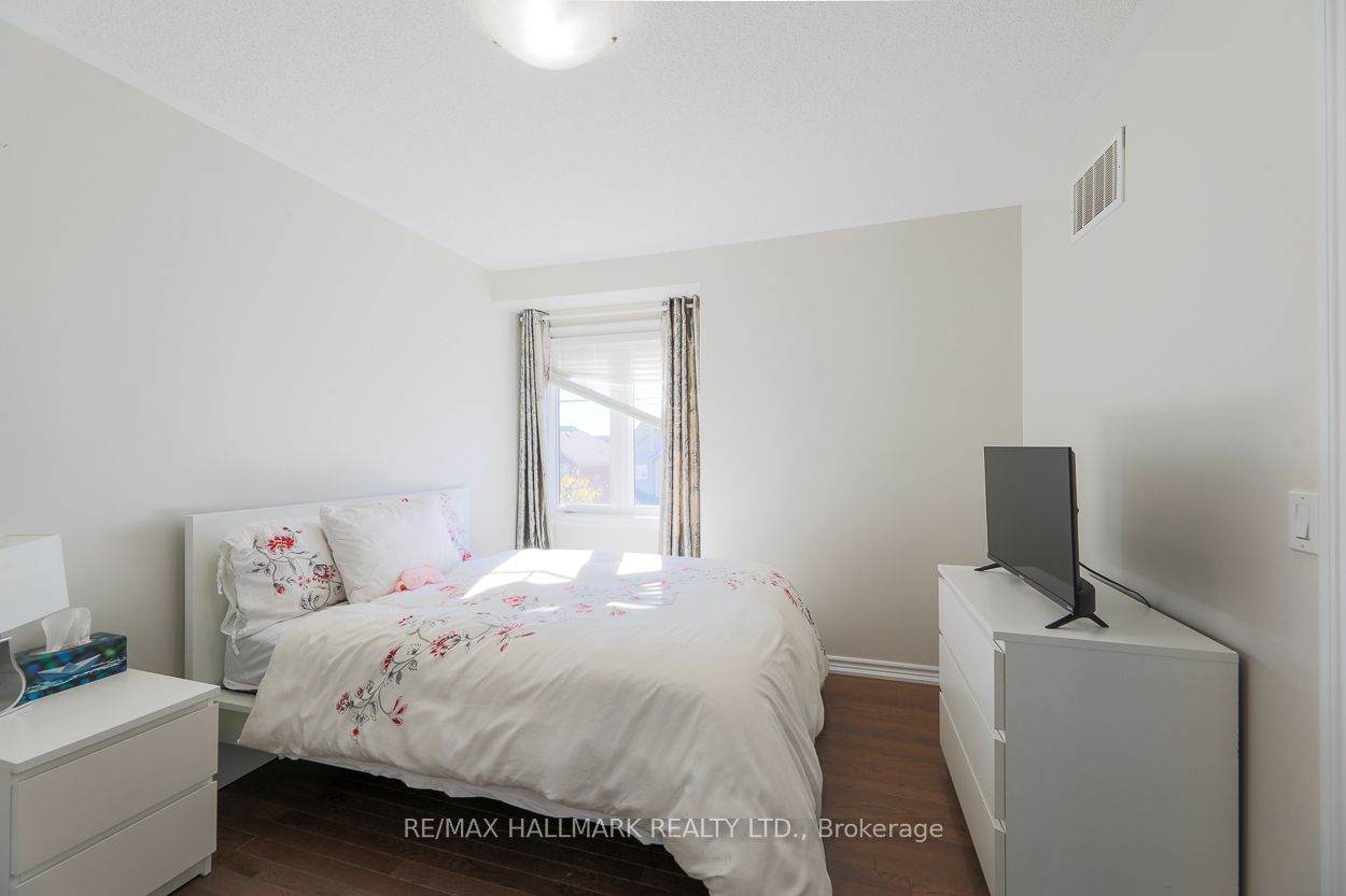 60 Nearco Crescent Property Photo 8