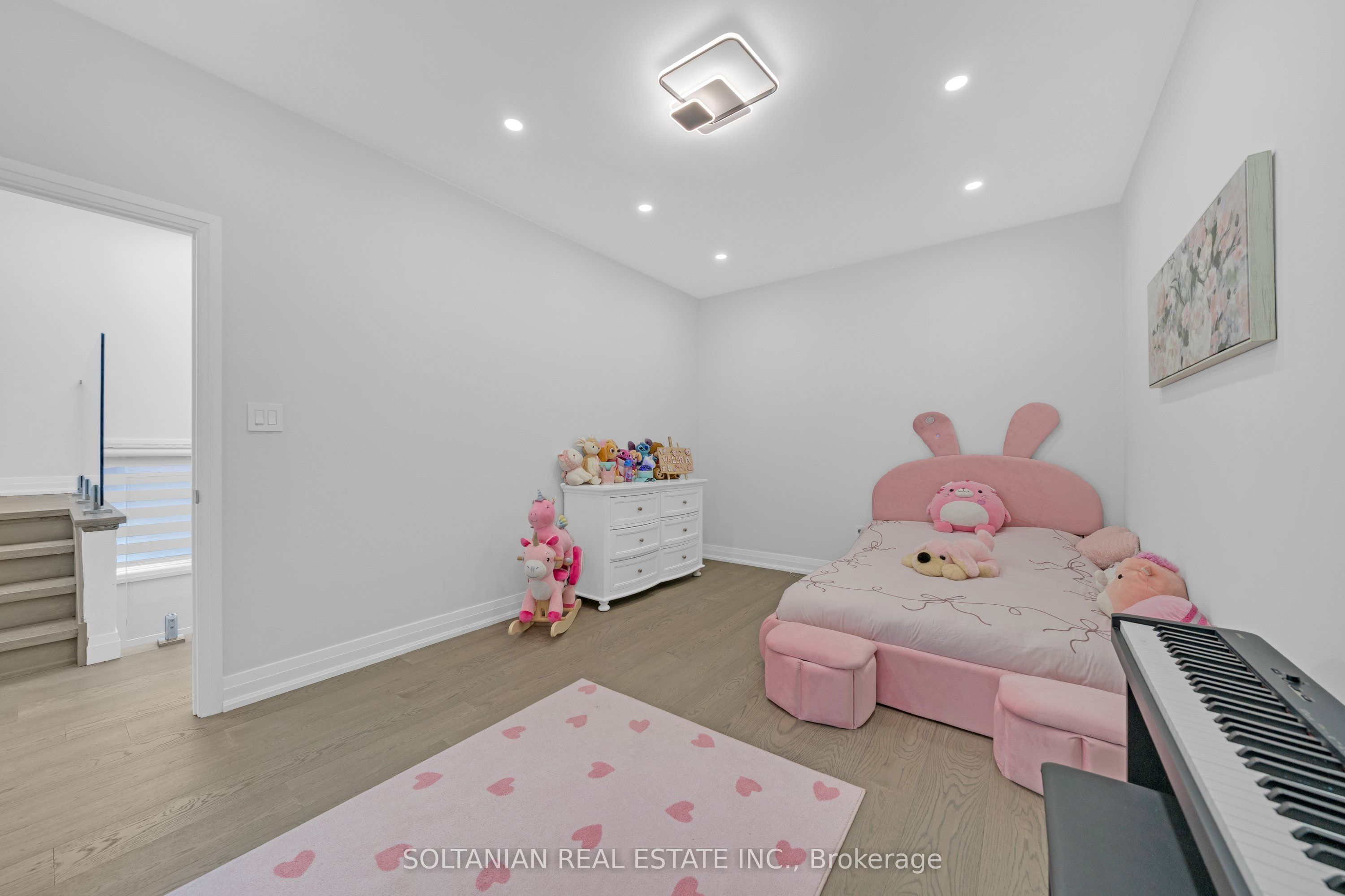 17 Trenton Avenue Property Photo 31