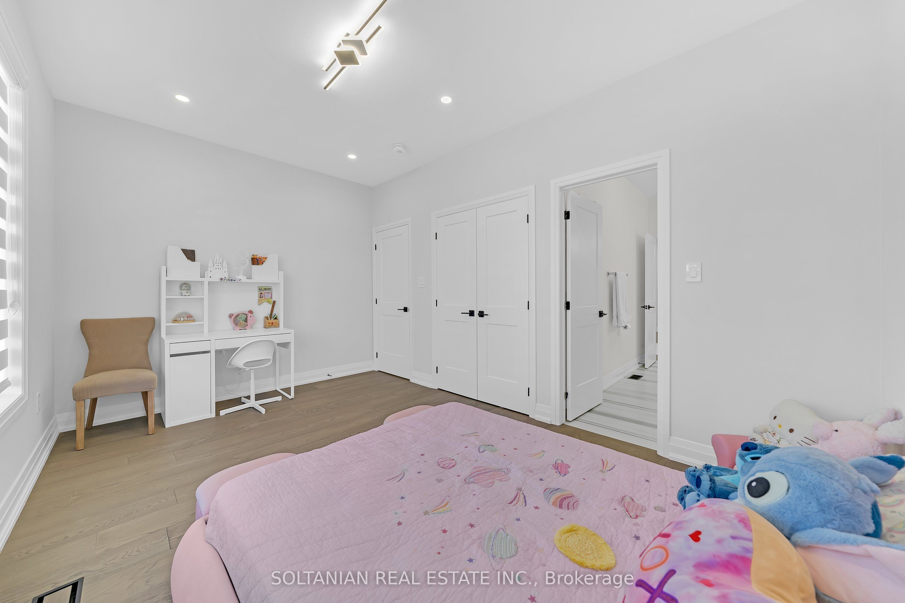 17 Trenton Avenue Property Photo 34