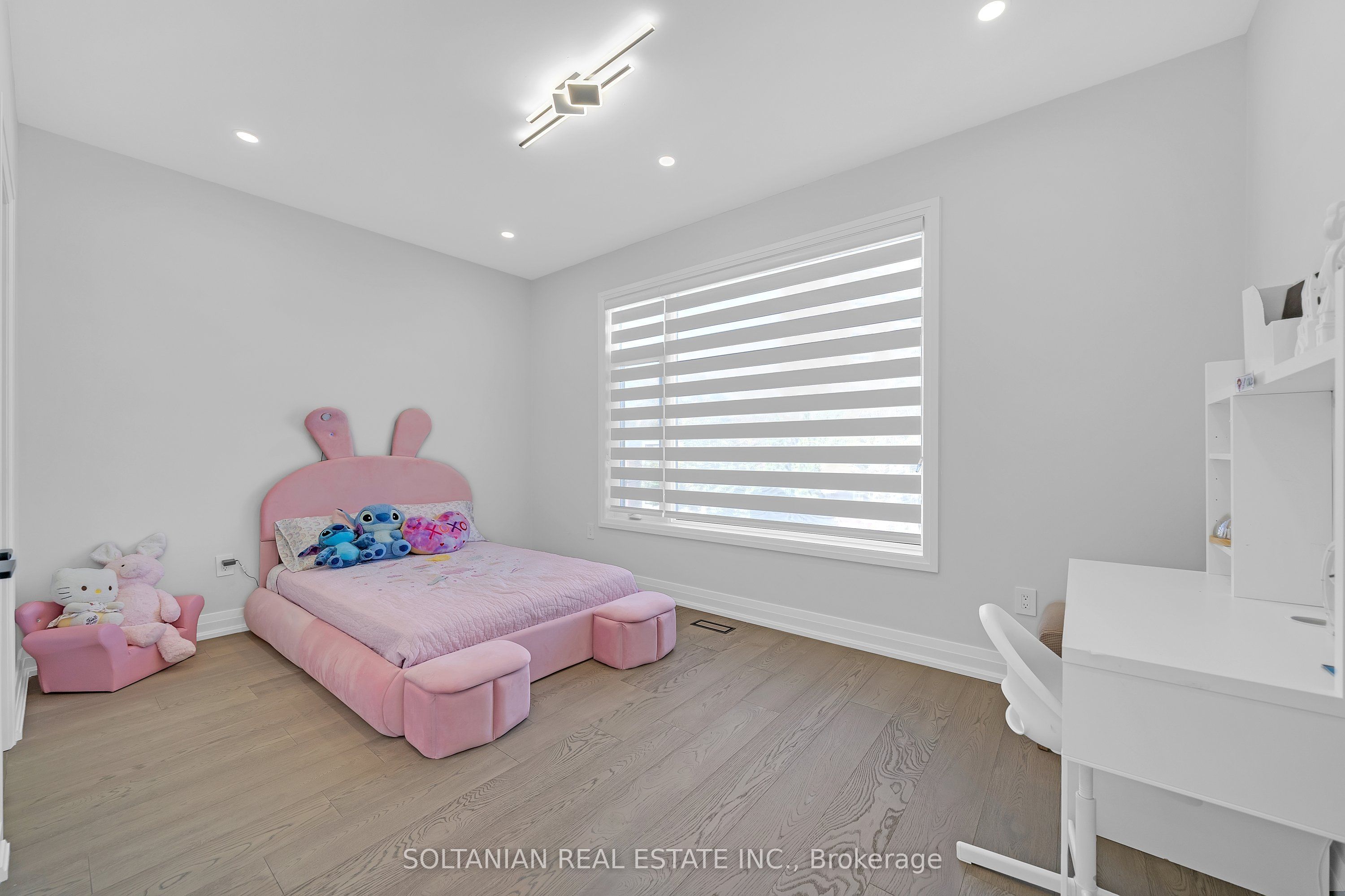 17 Trenton Avenue Property Photo 35