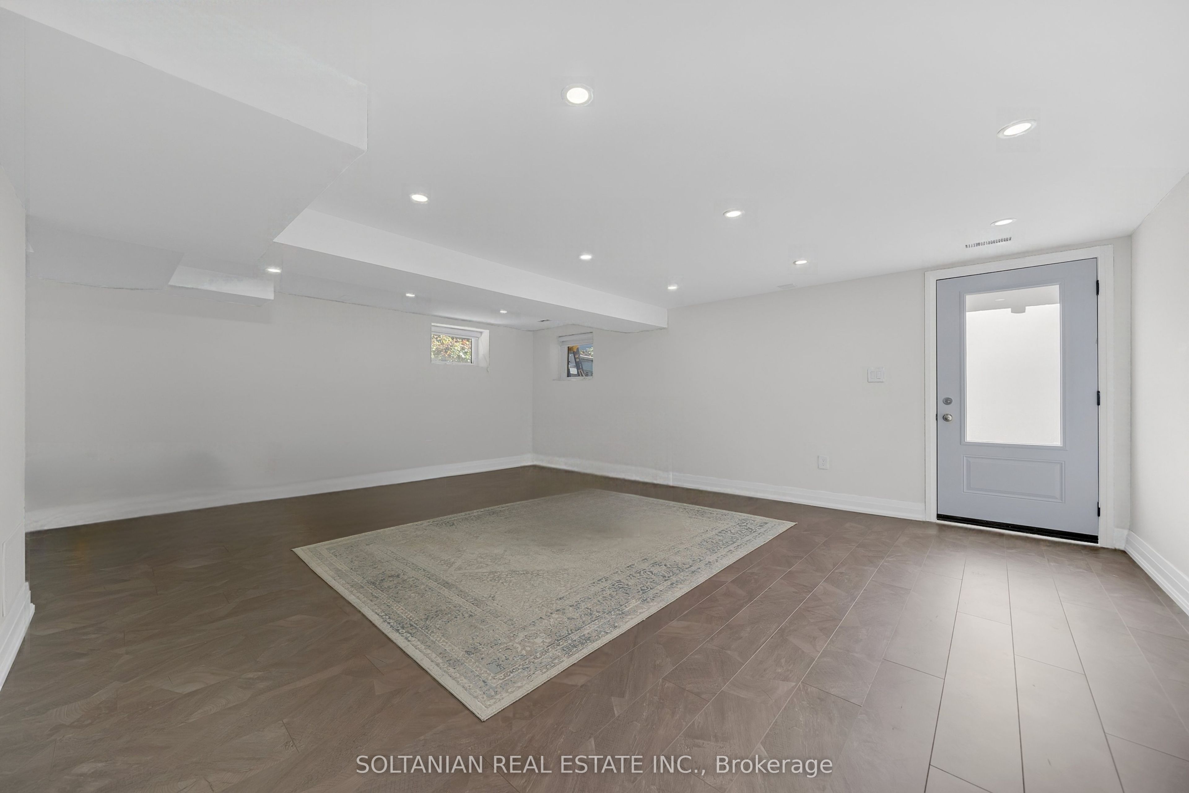17 Trenton Avenue Property Photo 42