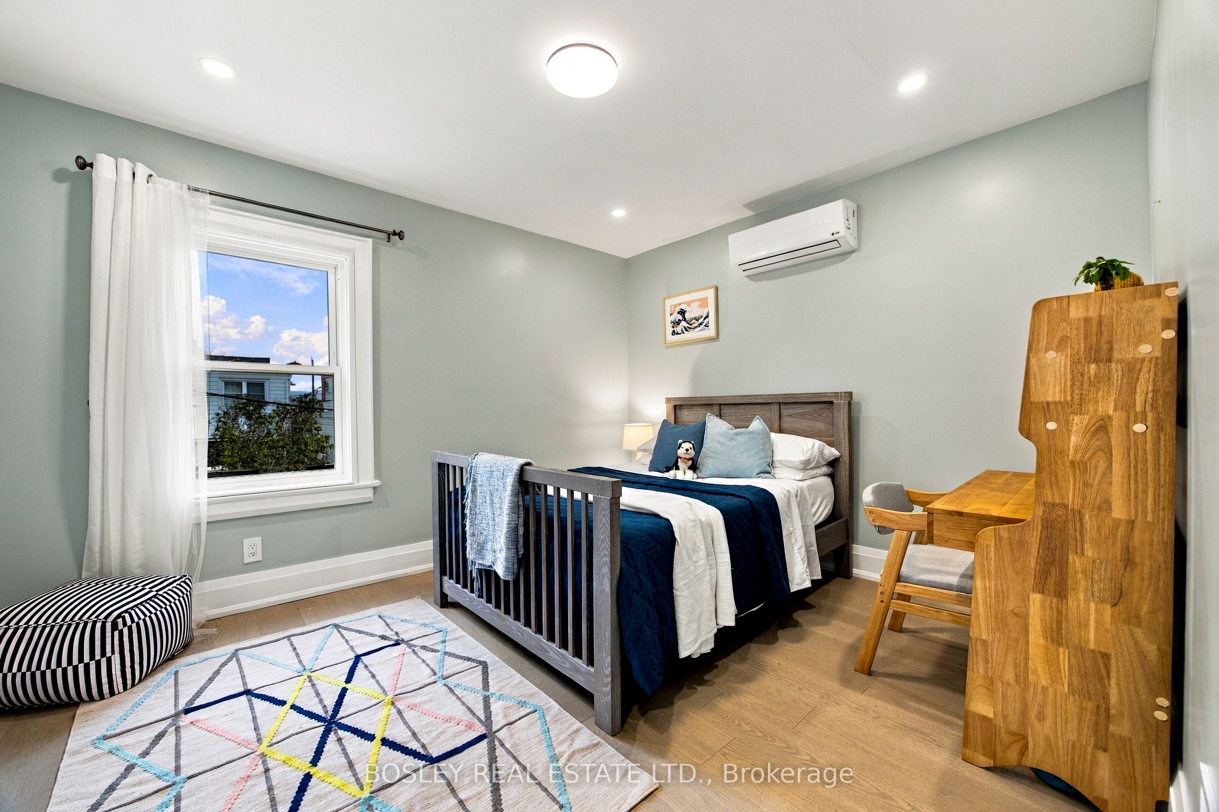 114 West Lynn Avenue Property Photo 31