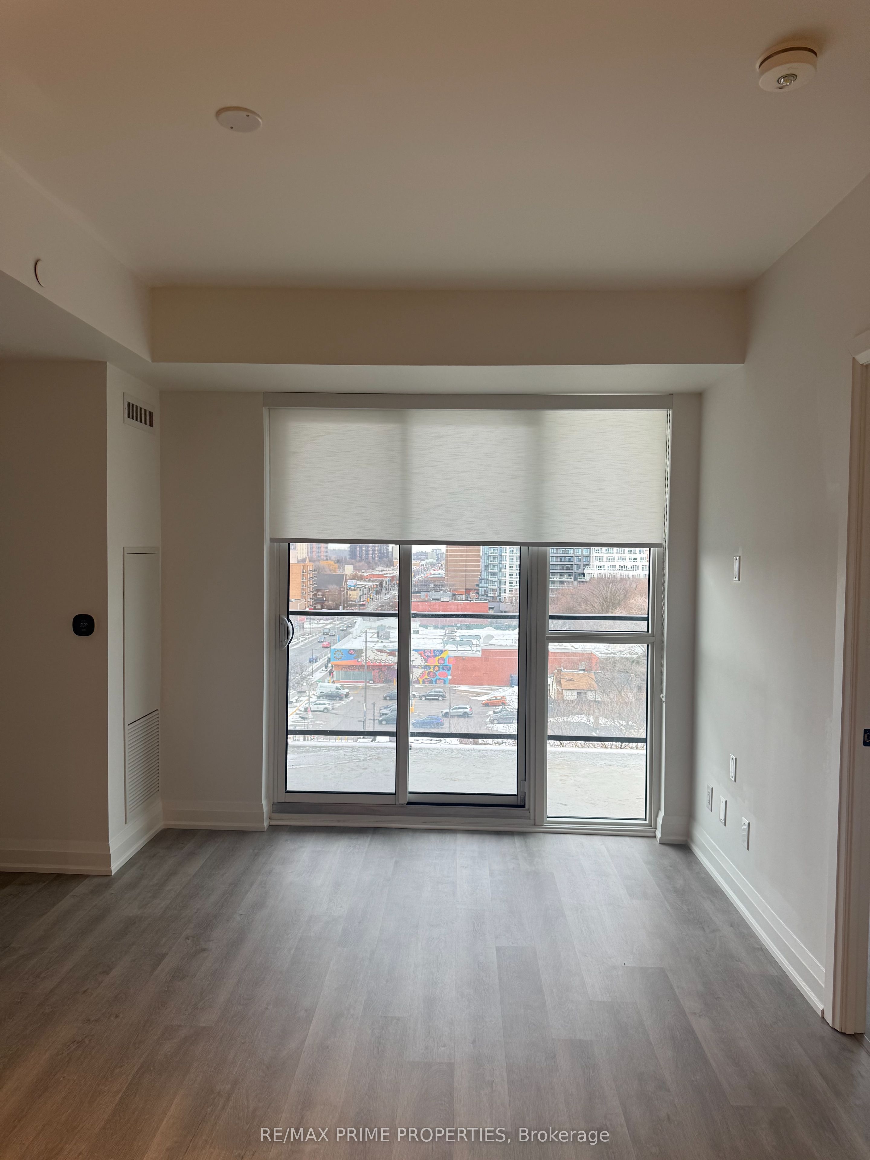 2369 Danforth Avenue 807 Property Photo 8