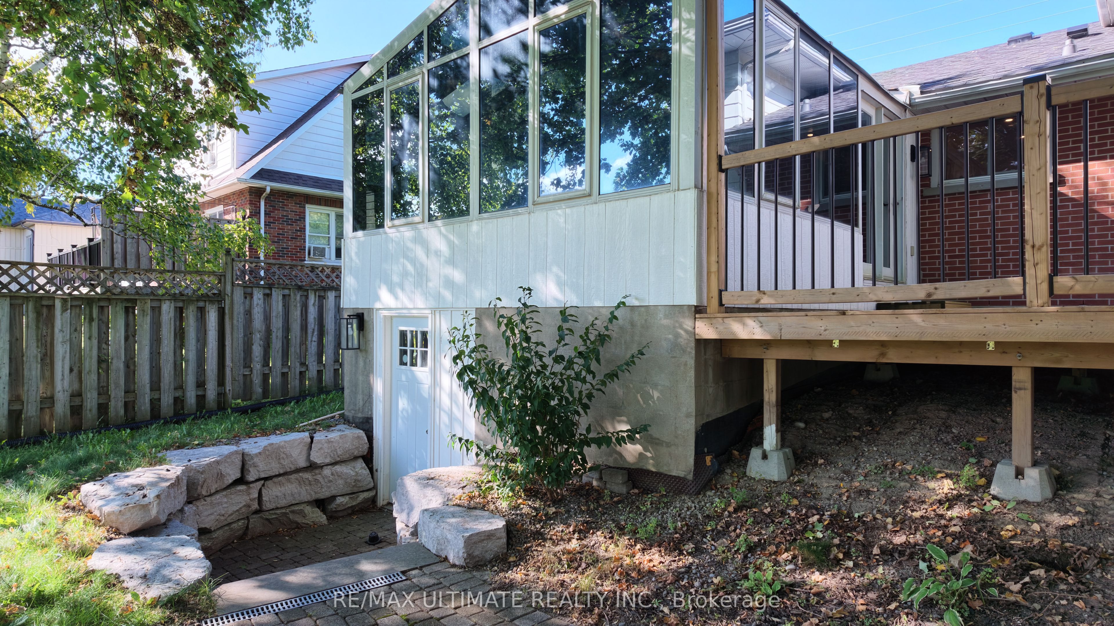 229 Liberty Street N Property Photo 26