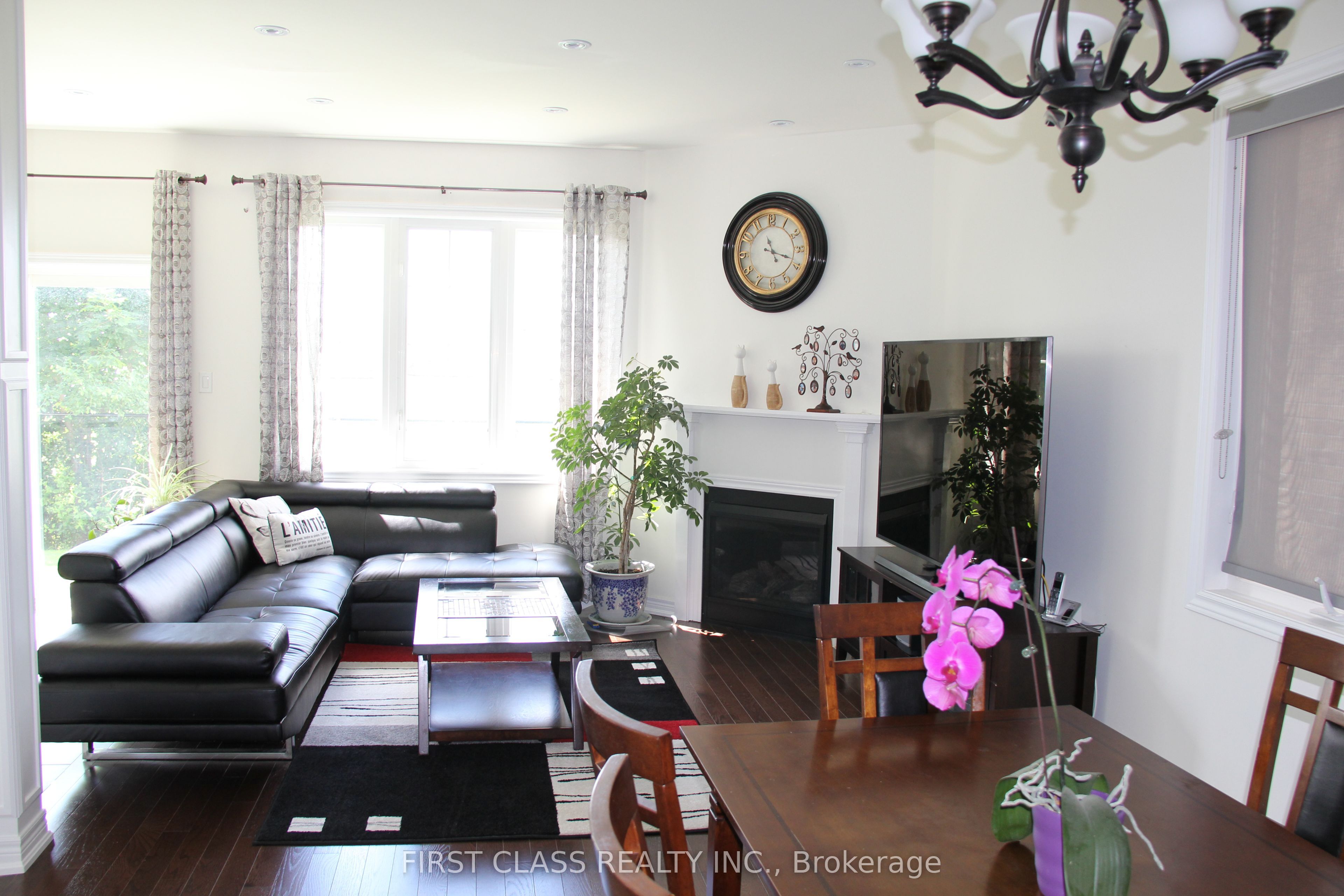 69 Promenade Drive Property Photo 5