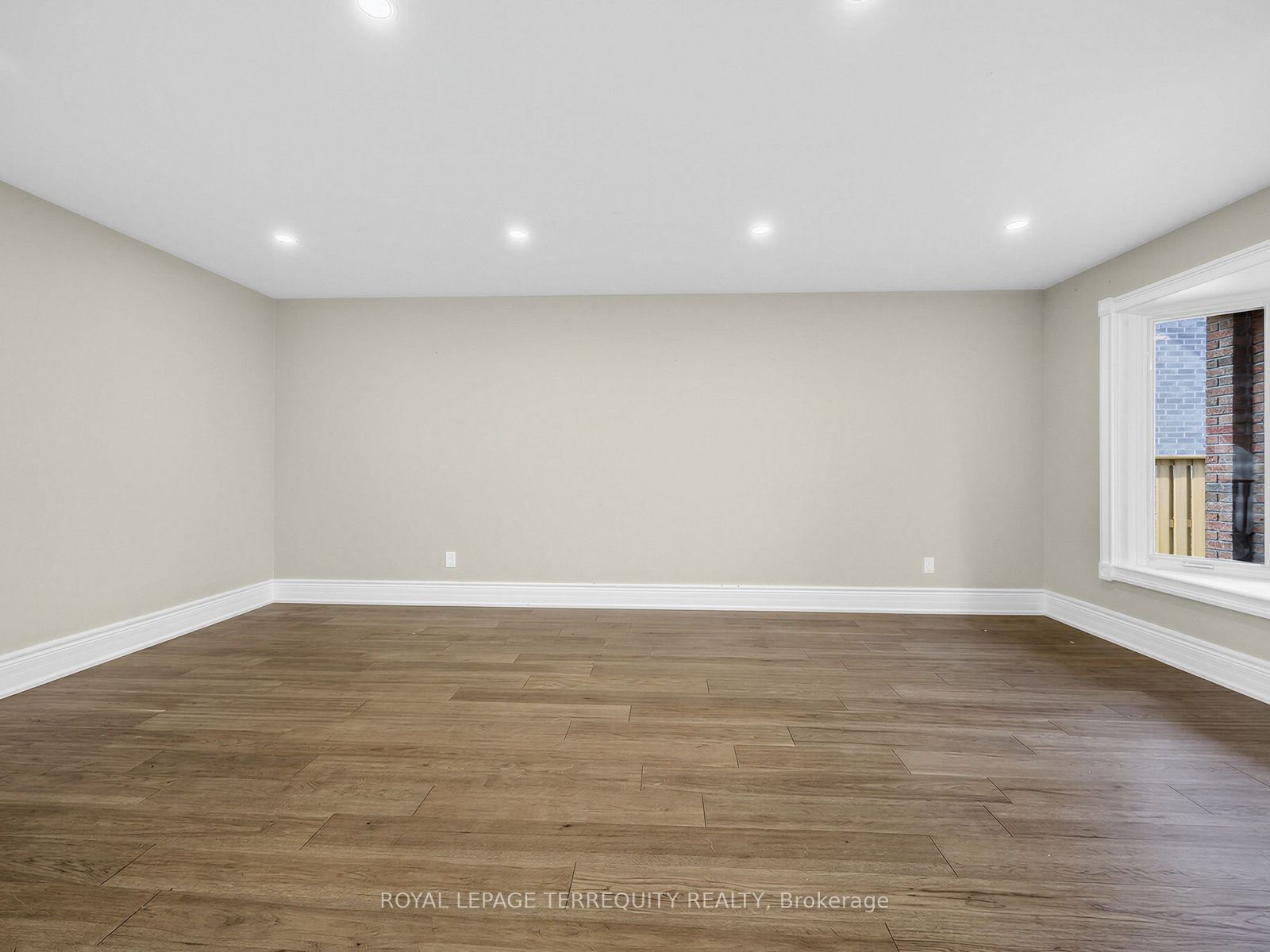 124 Bathgate Drive Property Photo 5