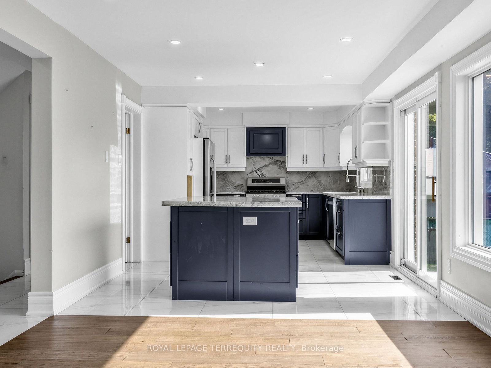 124 Bathgate Drive Property Photo 11