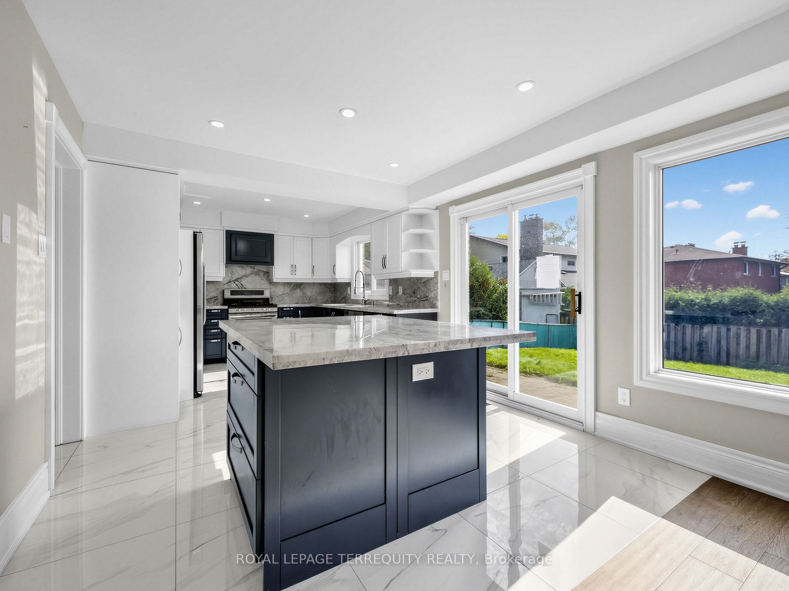 124 Bathgate Drive Property Photo 12