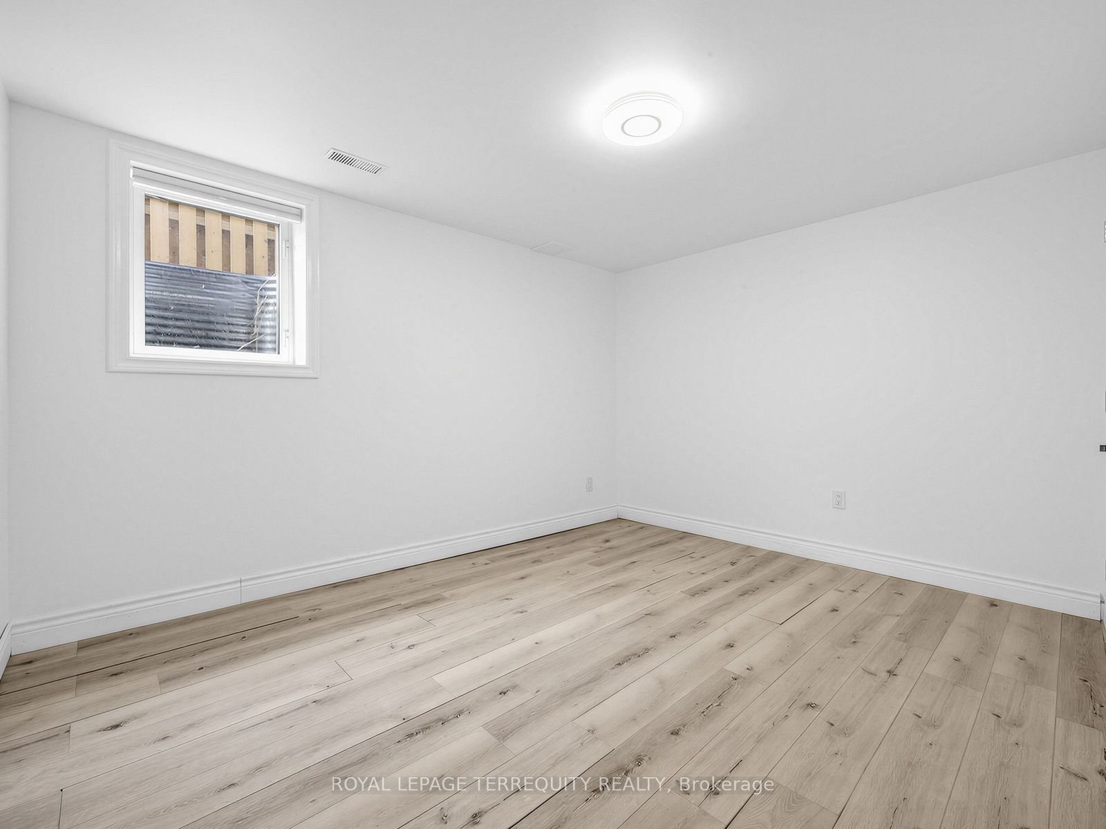 124 Bathgate Drive Property Photo 27