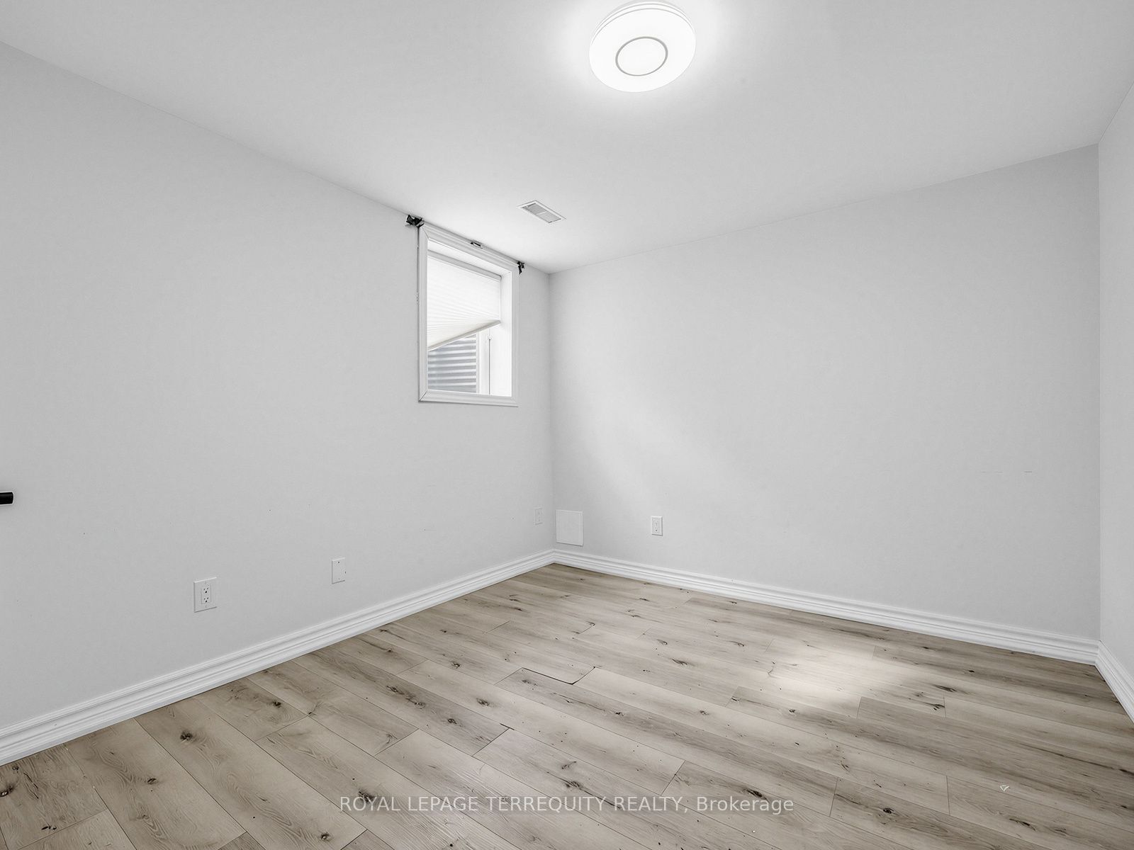 124 Bathgate Drive Property Photo 29
