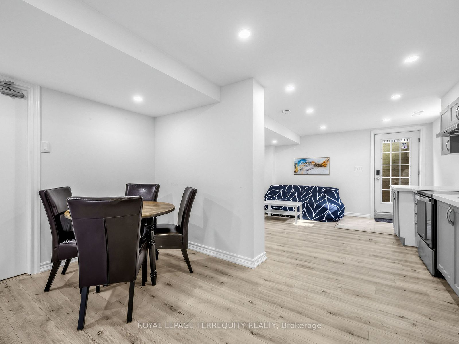 124 Bathgate Drive Property Photo 30