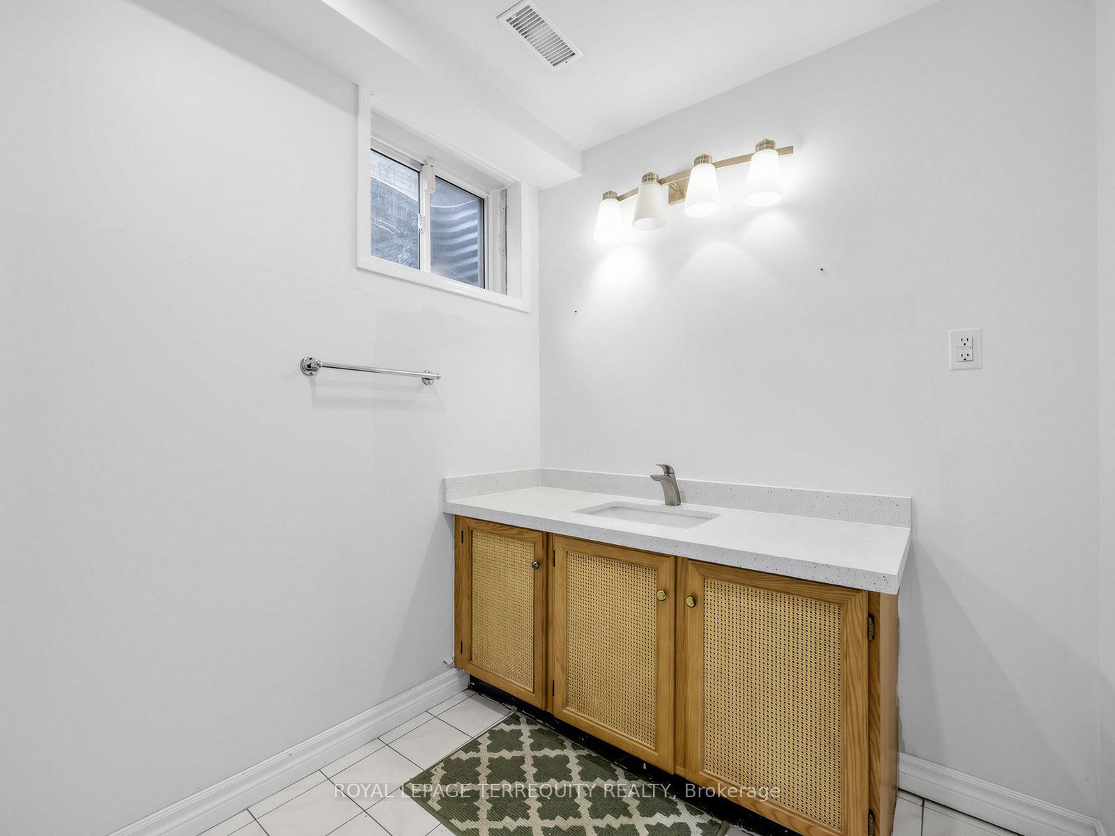 124 Bathgate Drive Property Photo 36