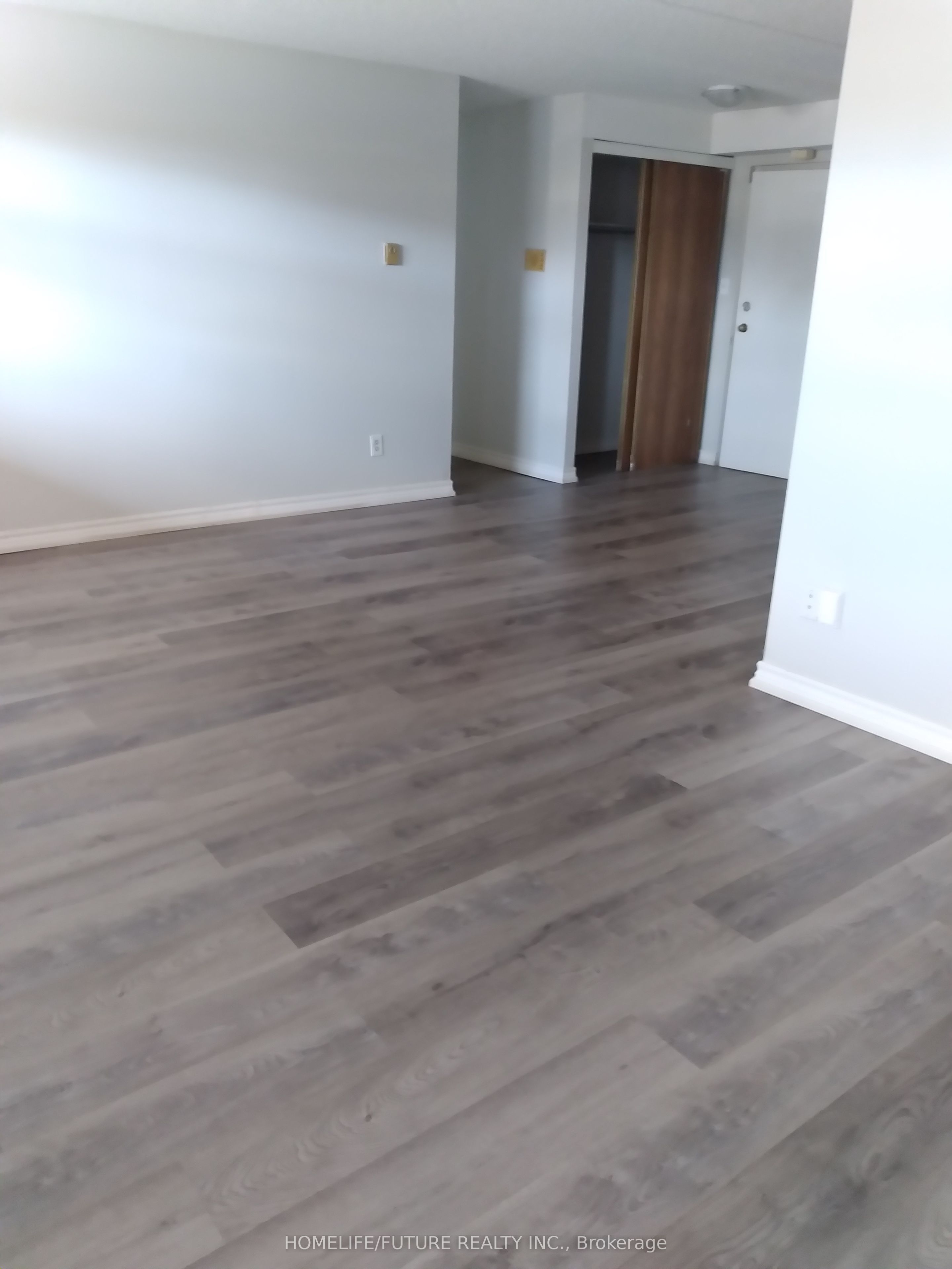 560 Bloor Street E 105 Property Photo 4