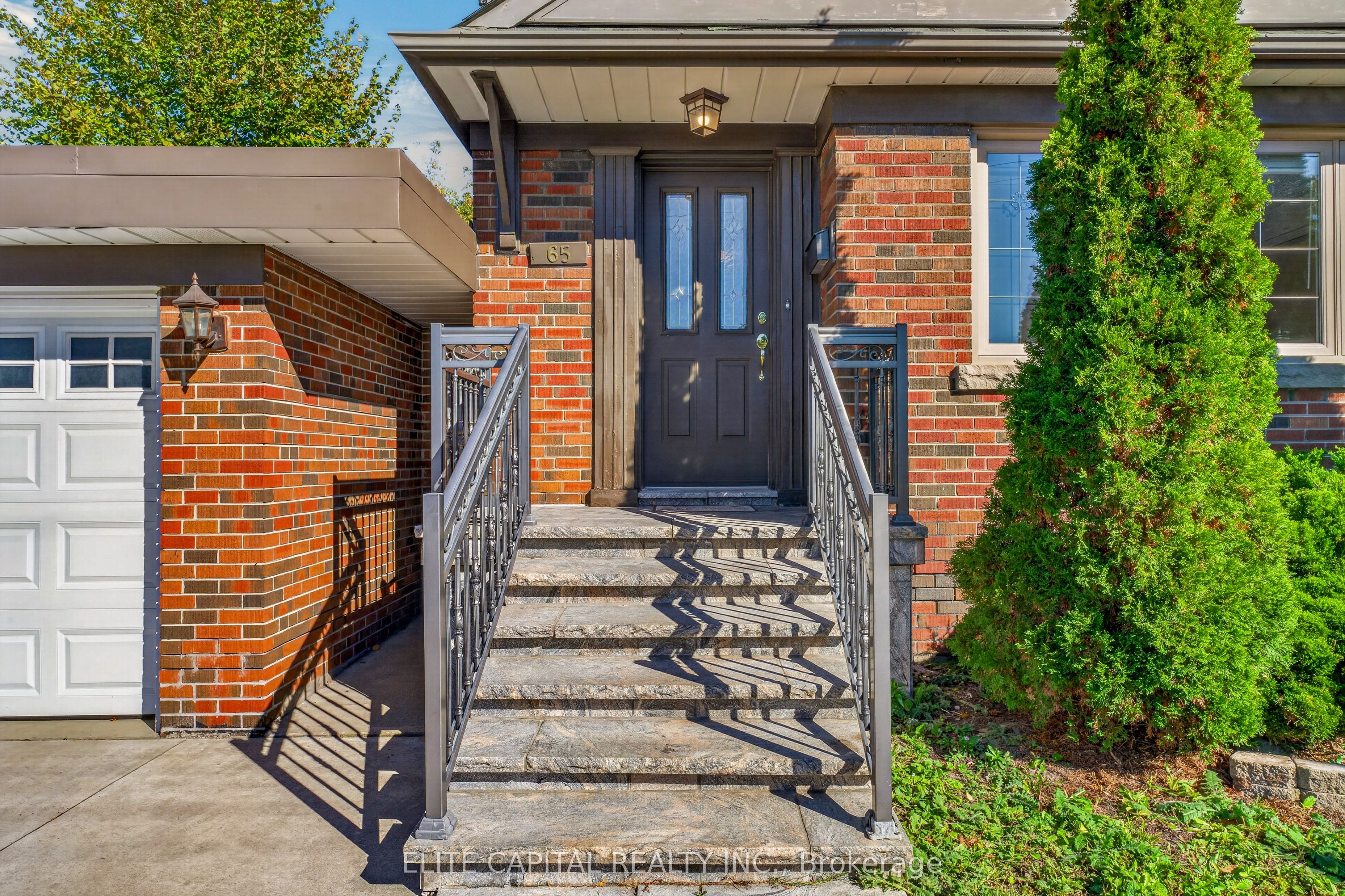 65 Princemere Crescent Property Photo 2