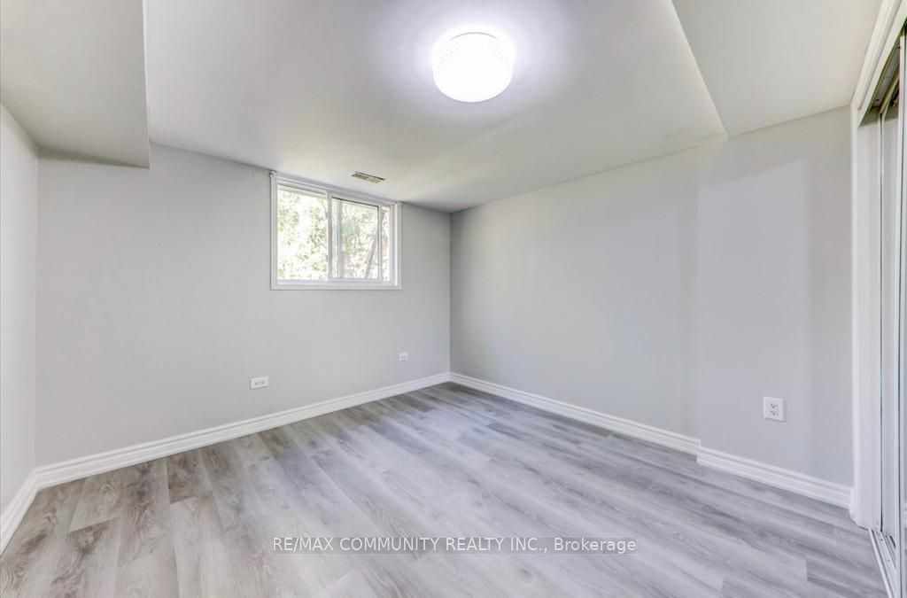 822 Central Park Boulevard N Bsmt Property Photo 6