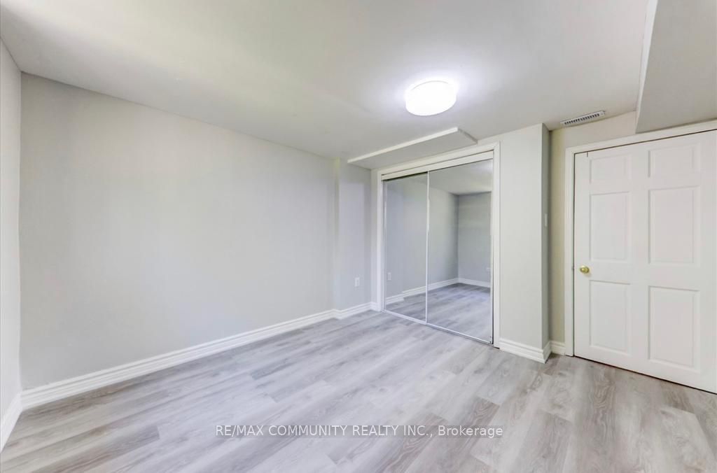 822 Central Park Boulevard N Bsmt Property Photo 7
