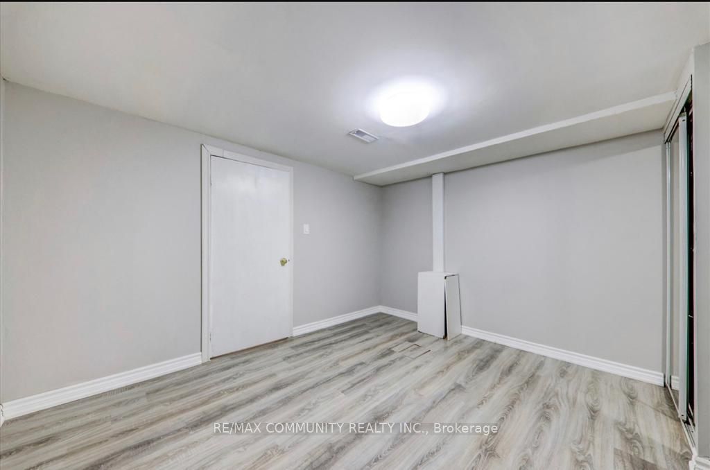 822 Central Park Boulevard N Bsmt Property Photo 8