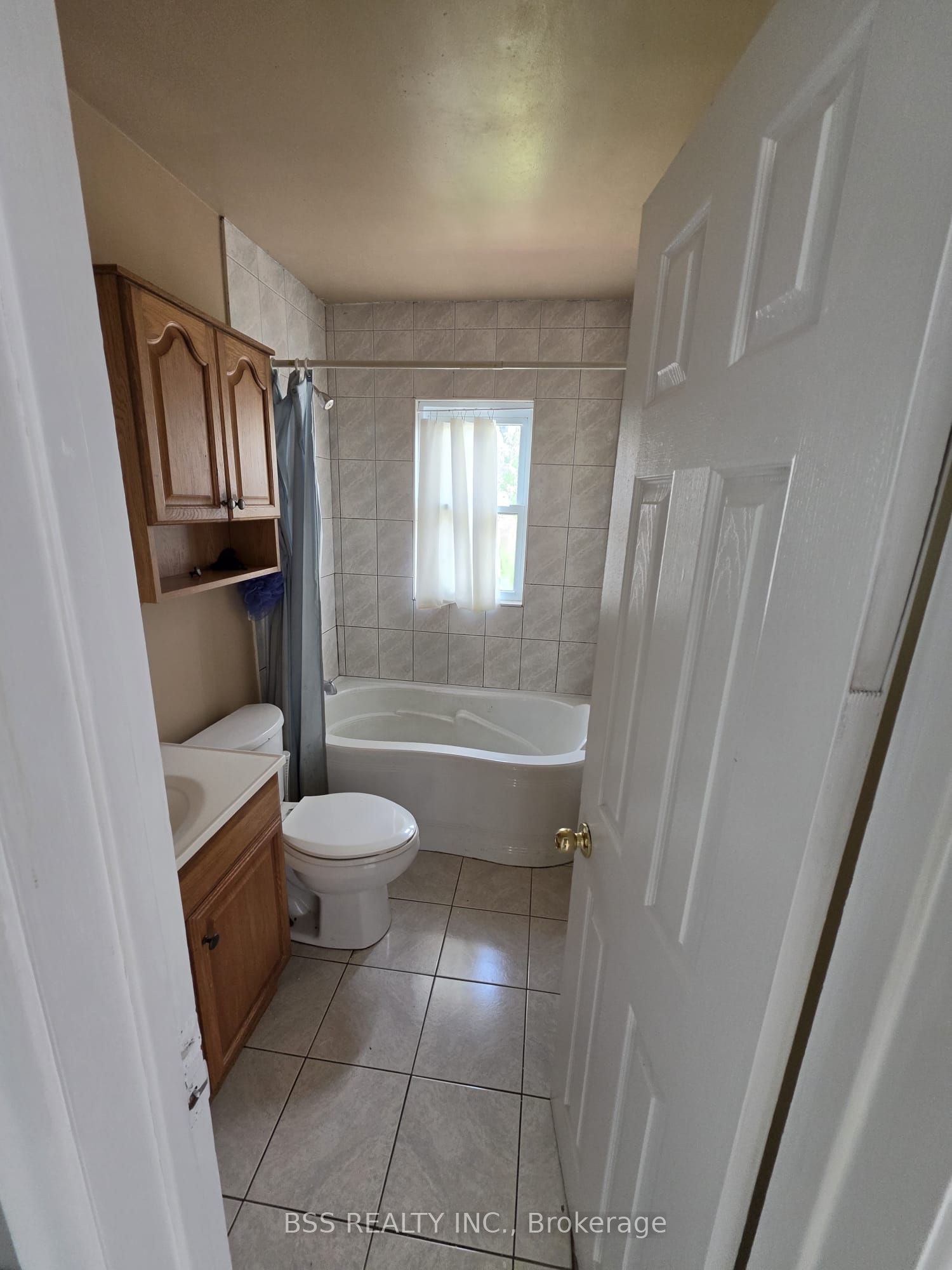 88 Southampton Drive Property Photo 4